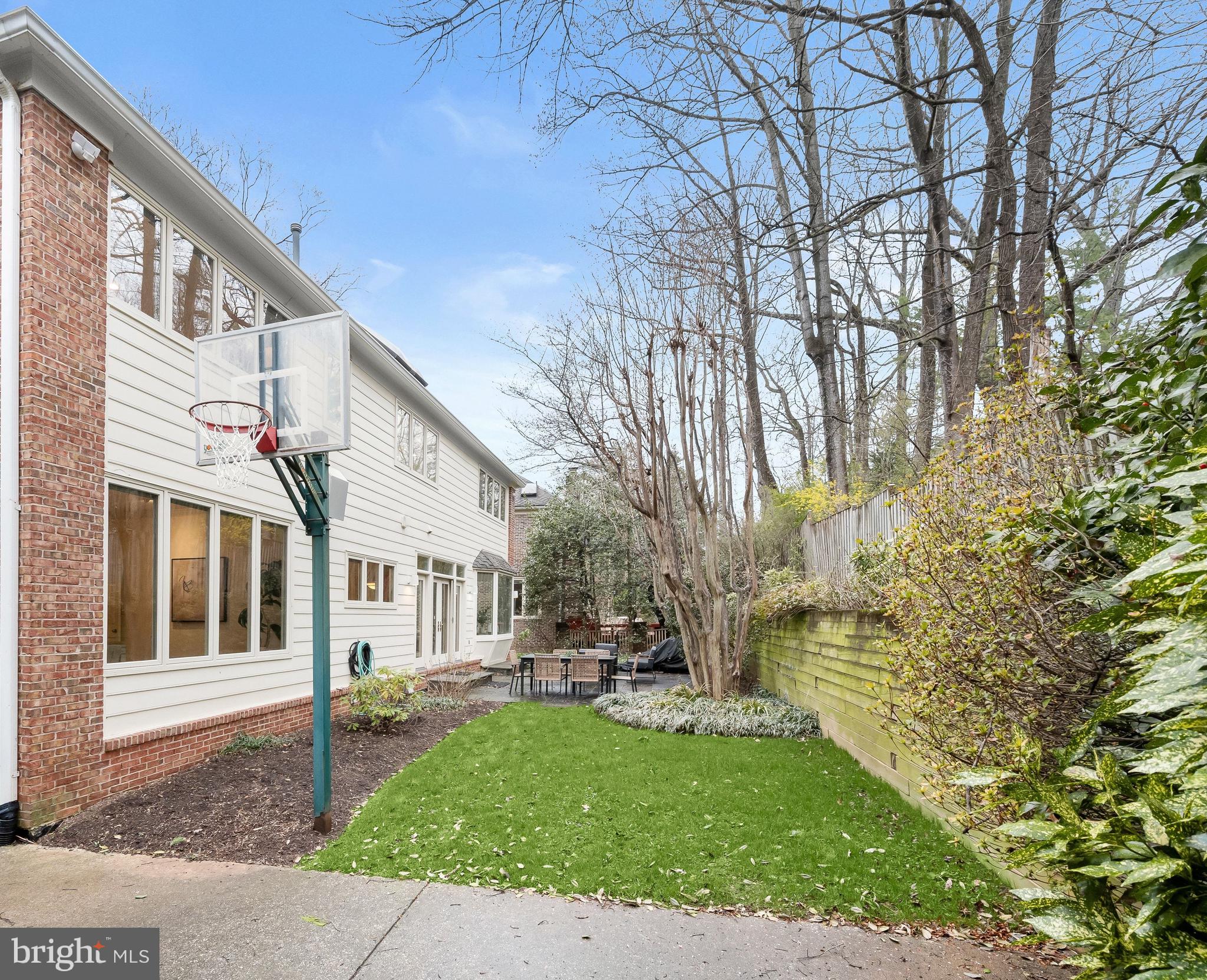 LOCUST RIDGE - Residential