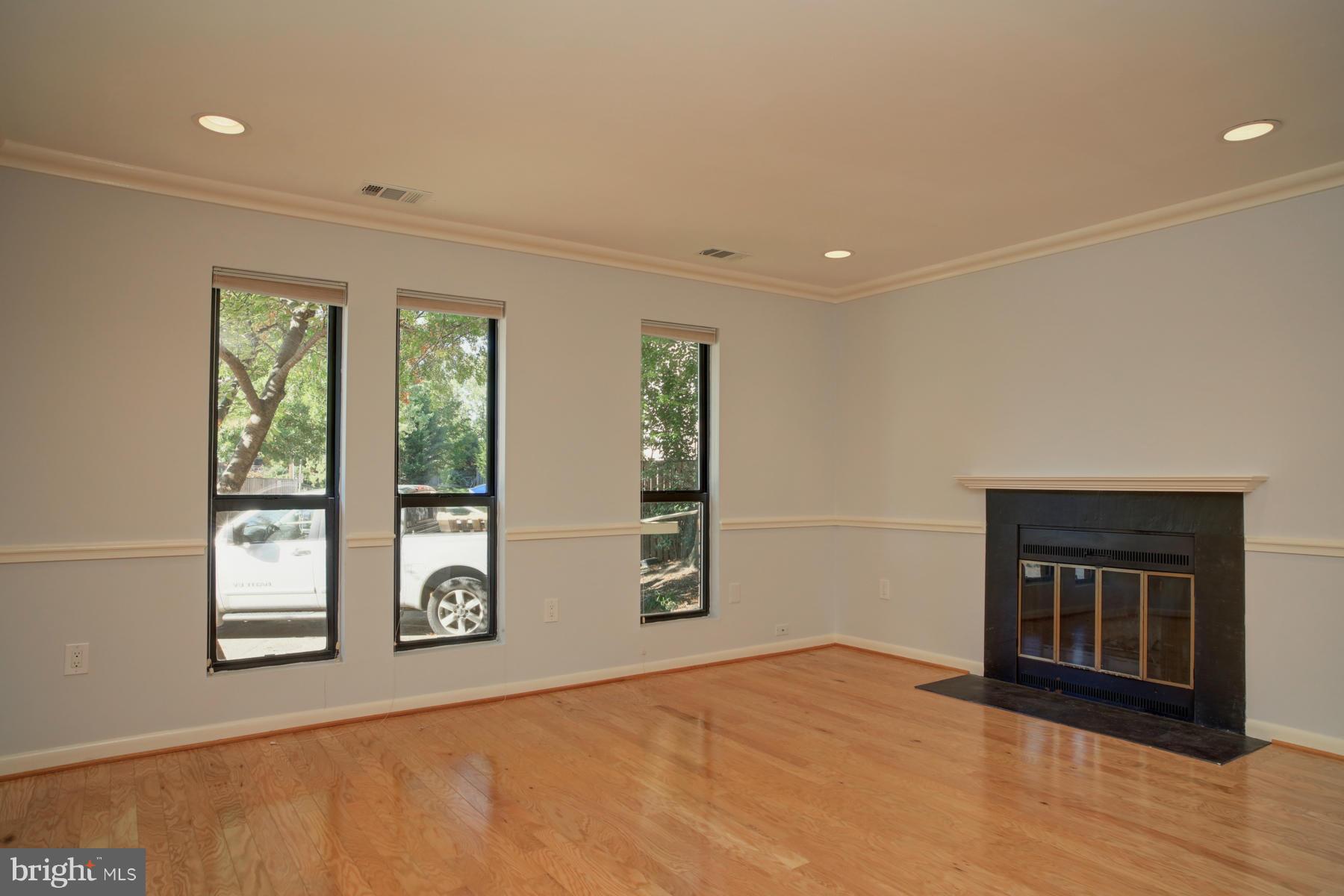 BALLSTON - Residential