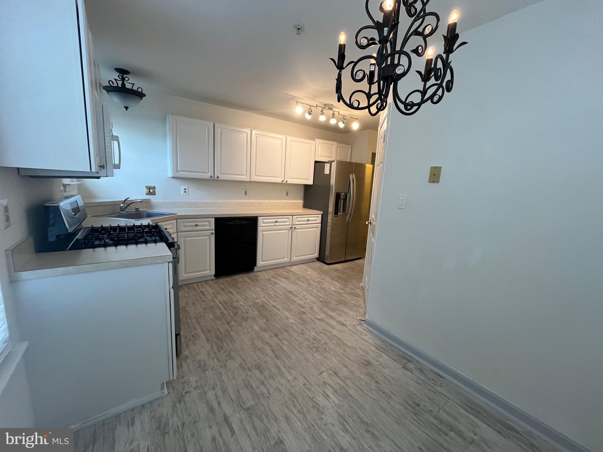 TAYLOR RIDGE - Residential Lease