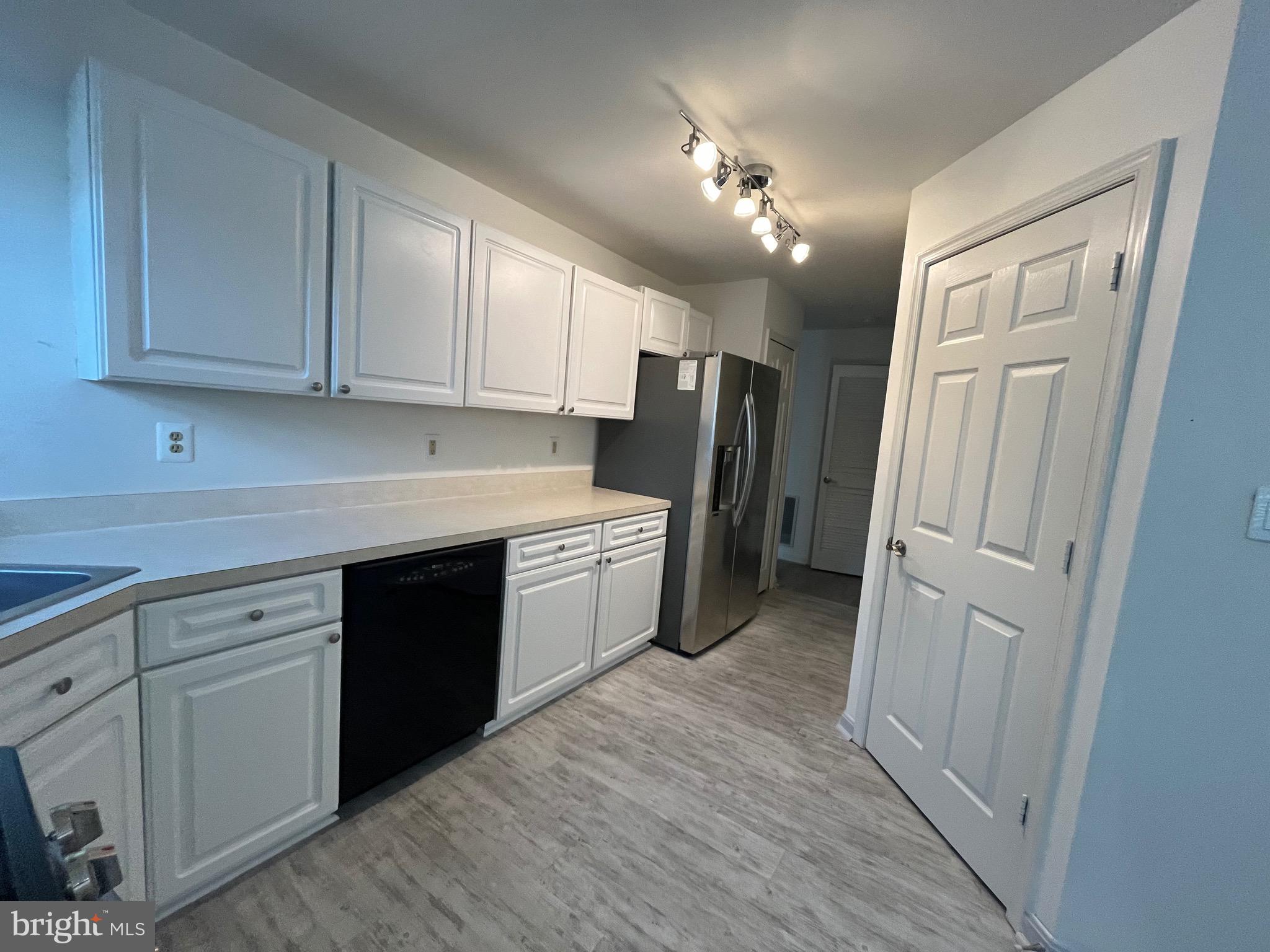 TAYLOR RIDGE - Residential Lease