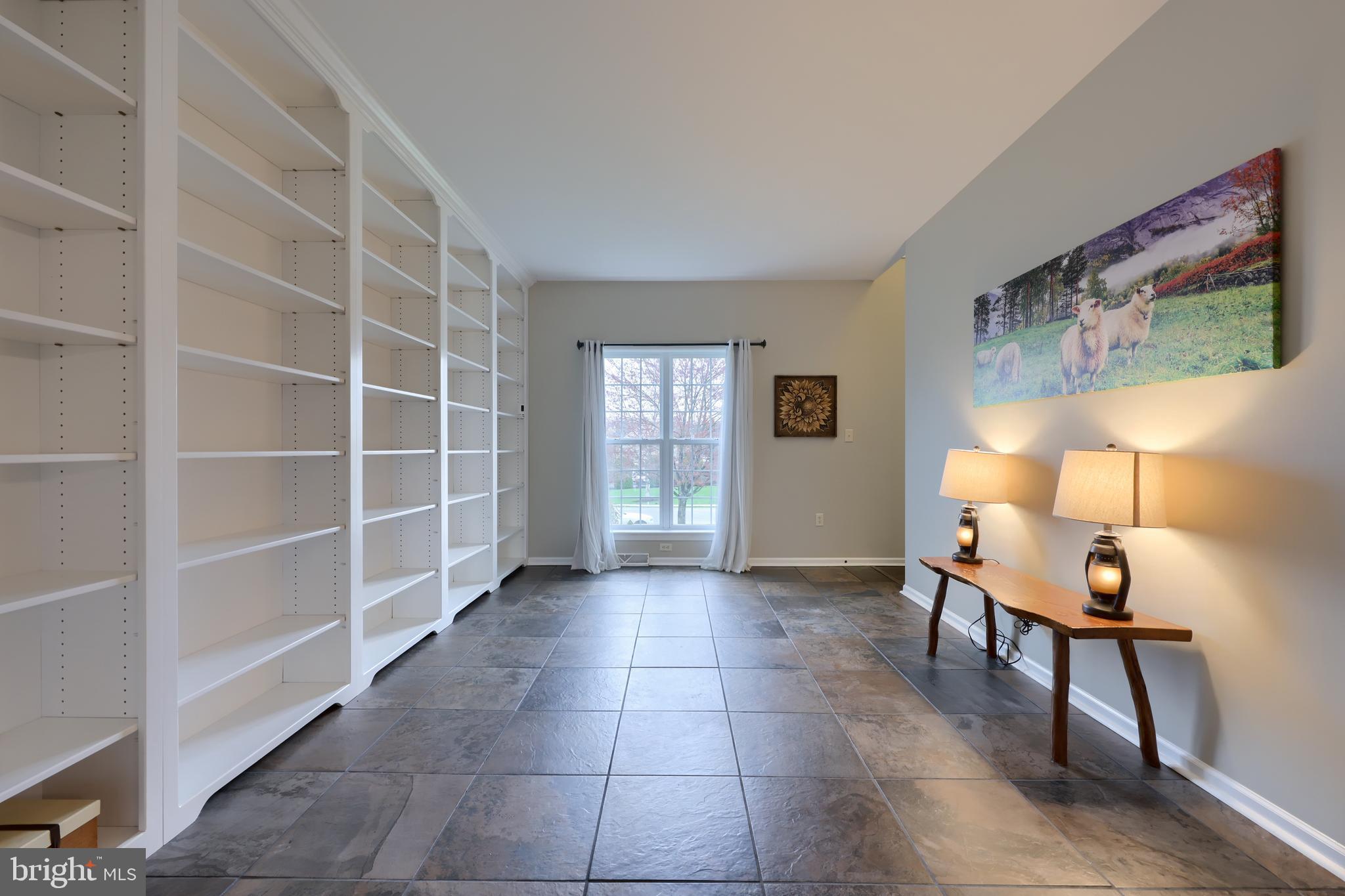 HILLS OF WATERFORD - Residential