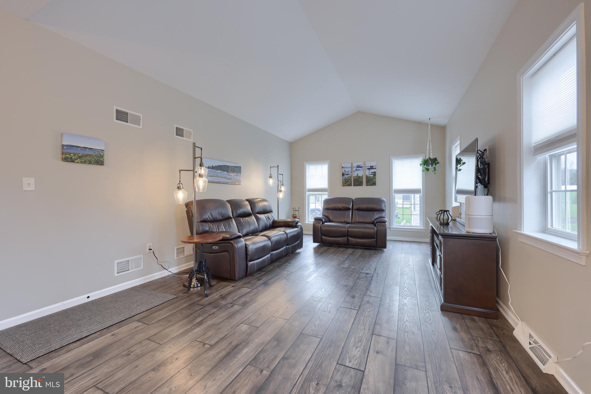 HILLS OF WATERFORD - Residential