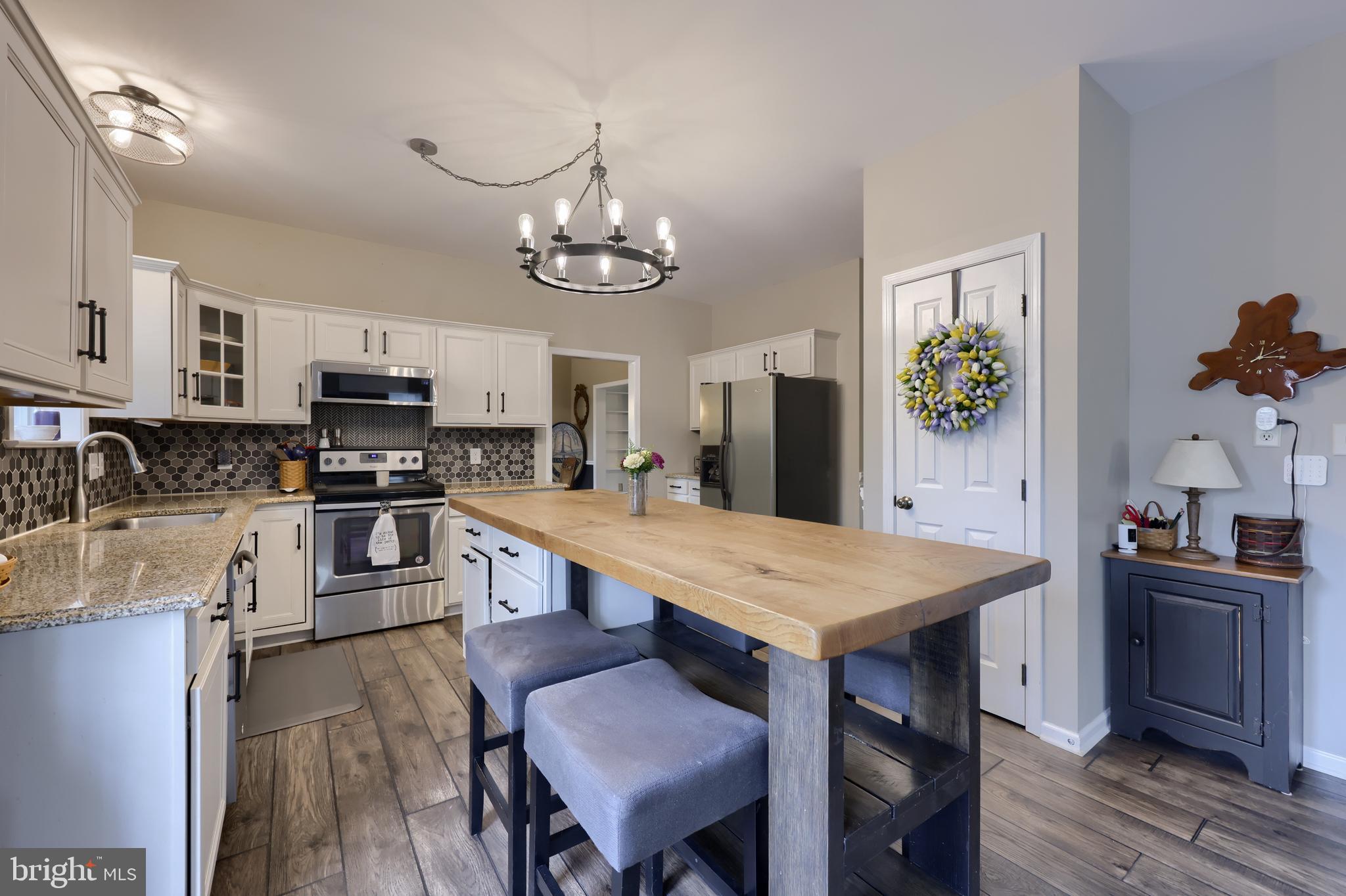 HILLS OF WATERFORD - Residential