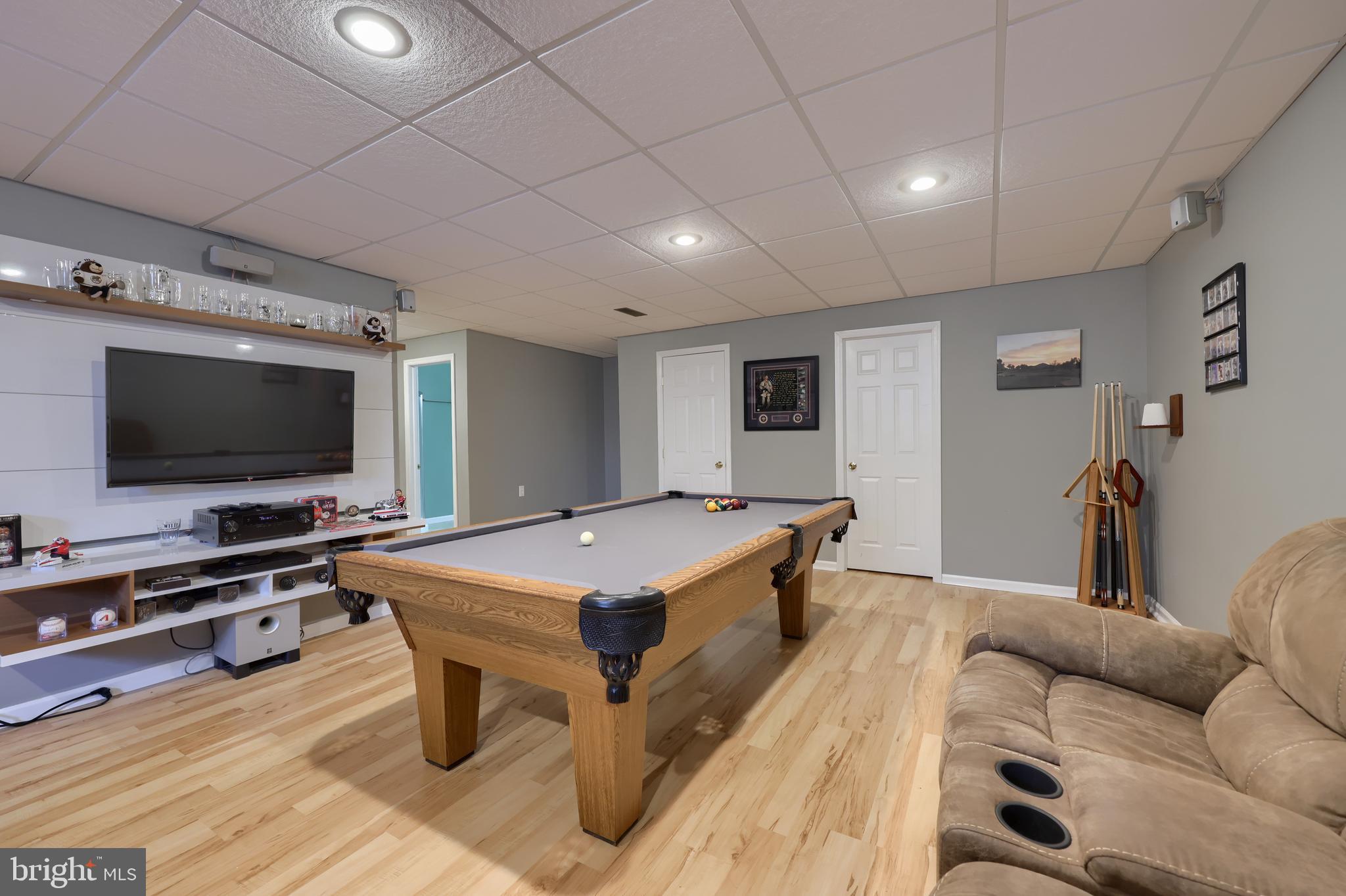 HILLS OF WATERFORD - Residential