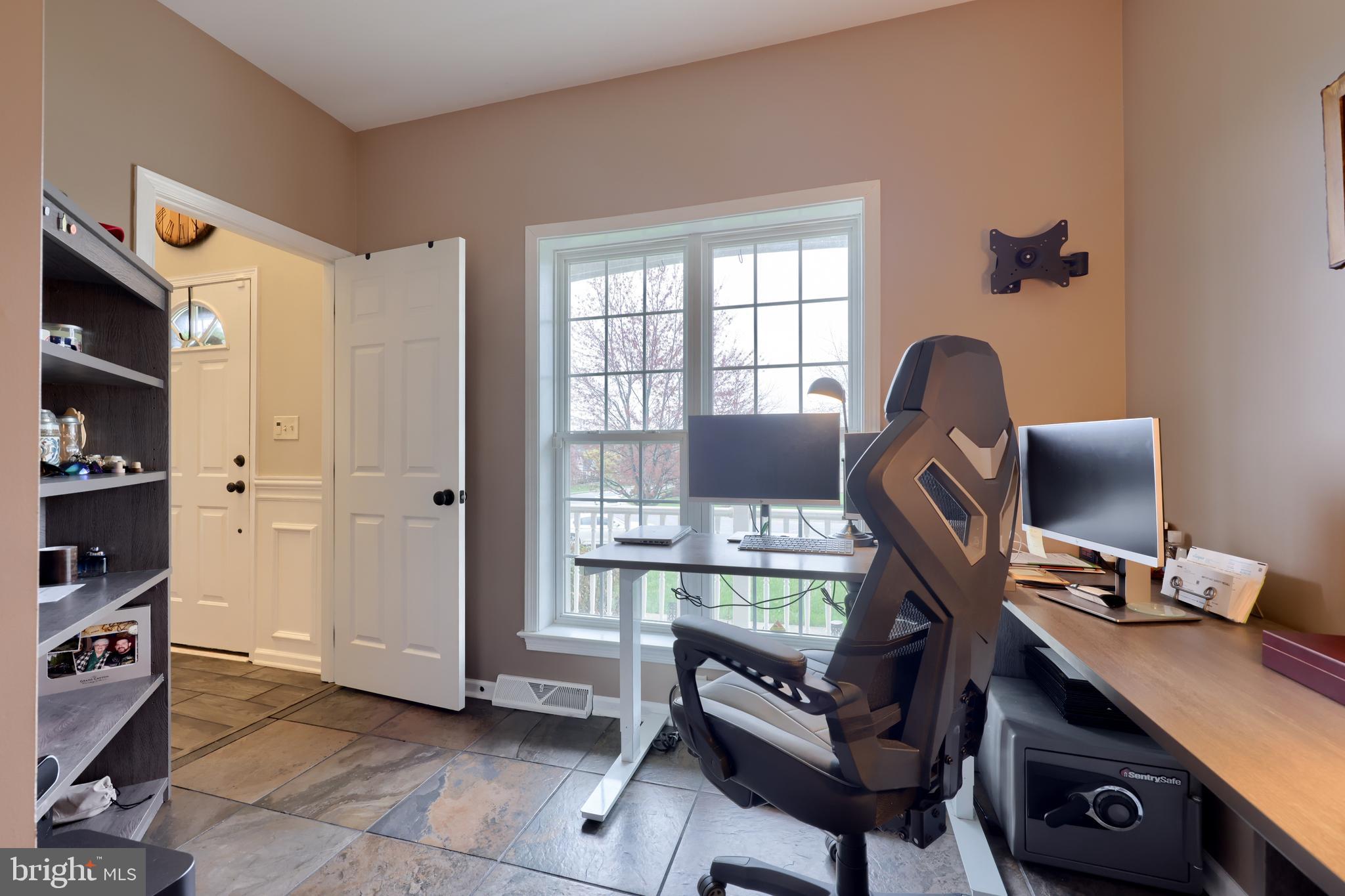 HILLS OF WATERFORD - Residential