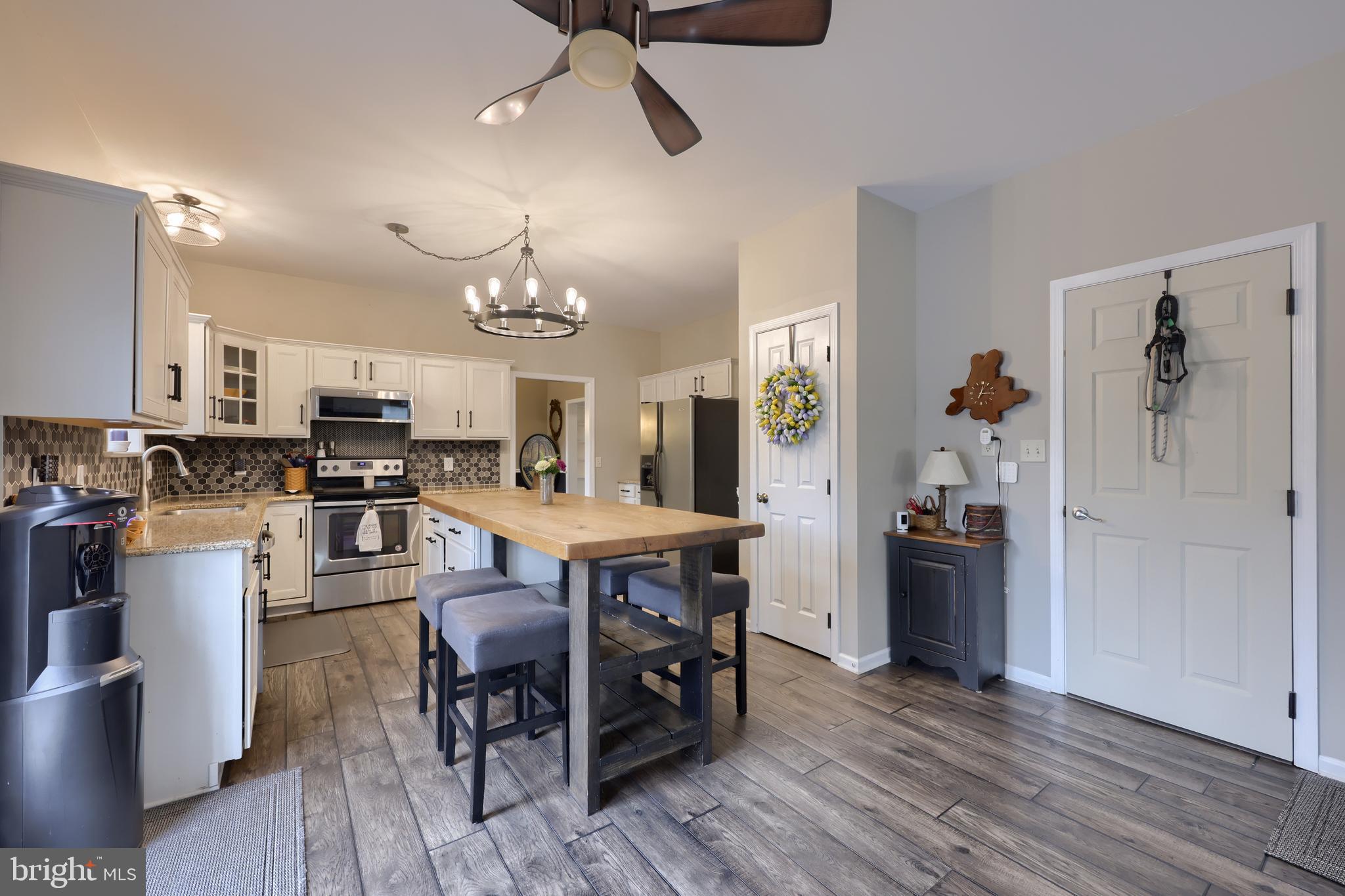 HILLS OF WATERFORD - Residential