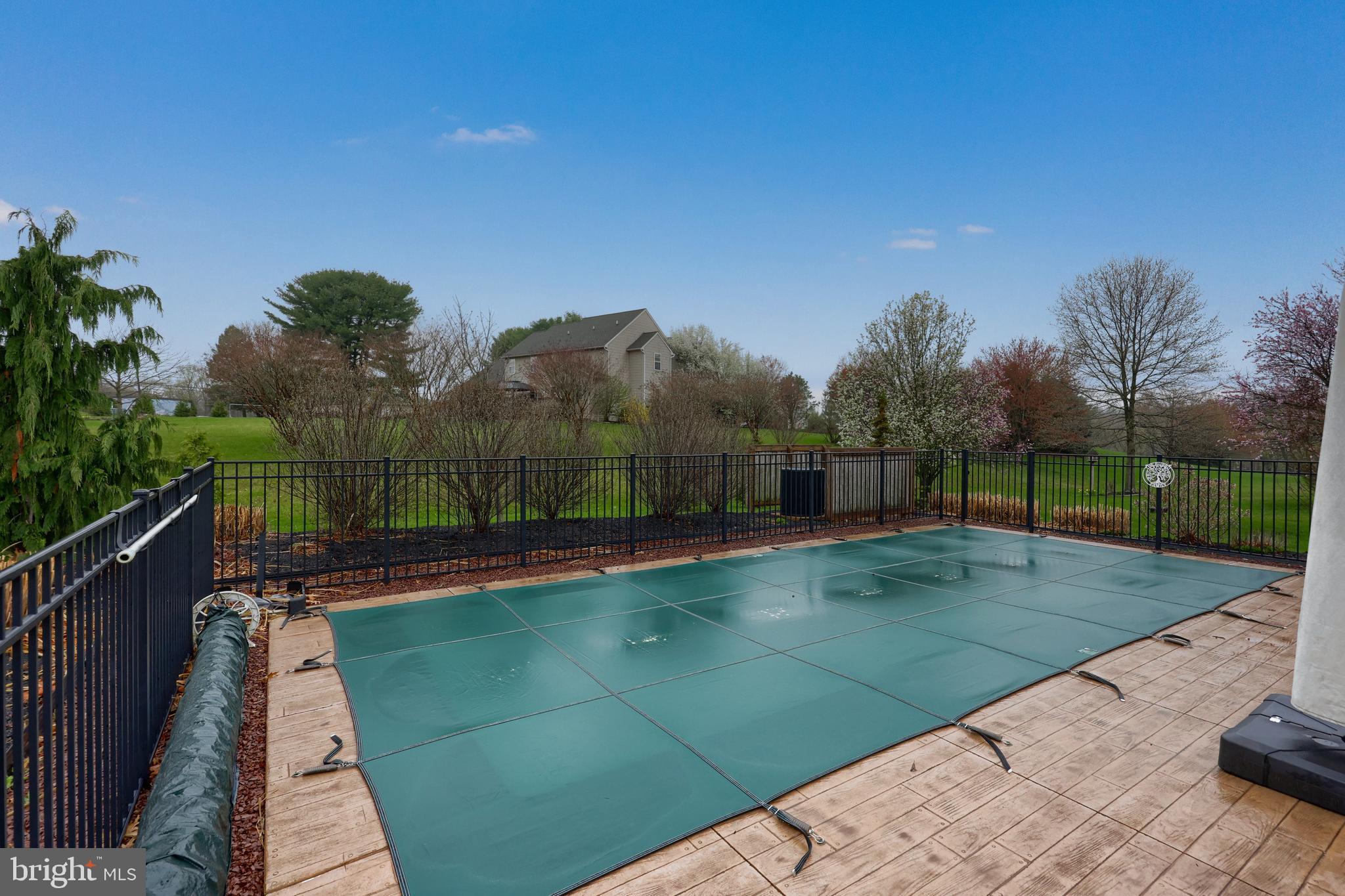 HILLS OF WATERFORD - Residential