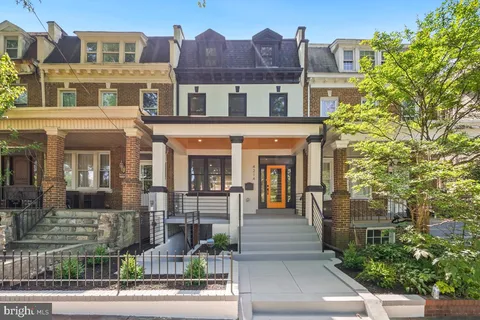 MLS: DCDC2191426