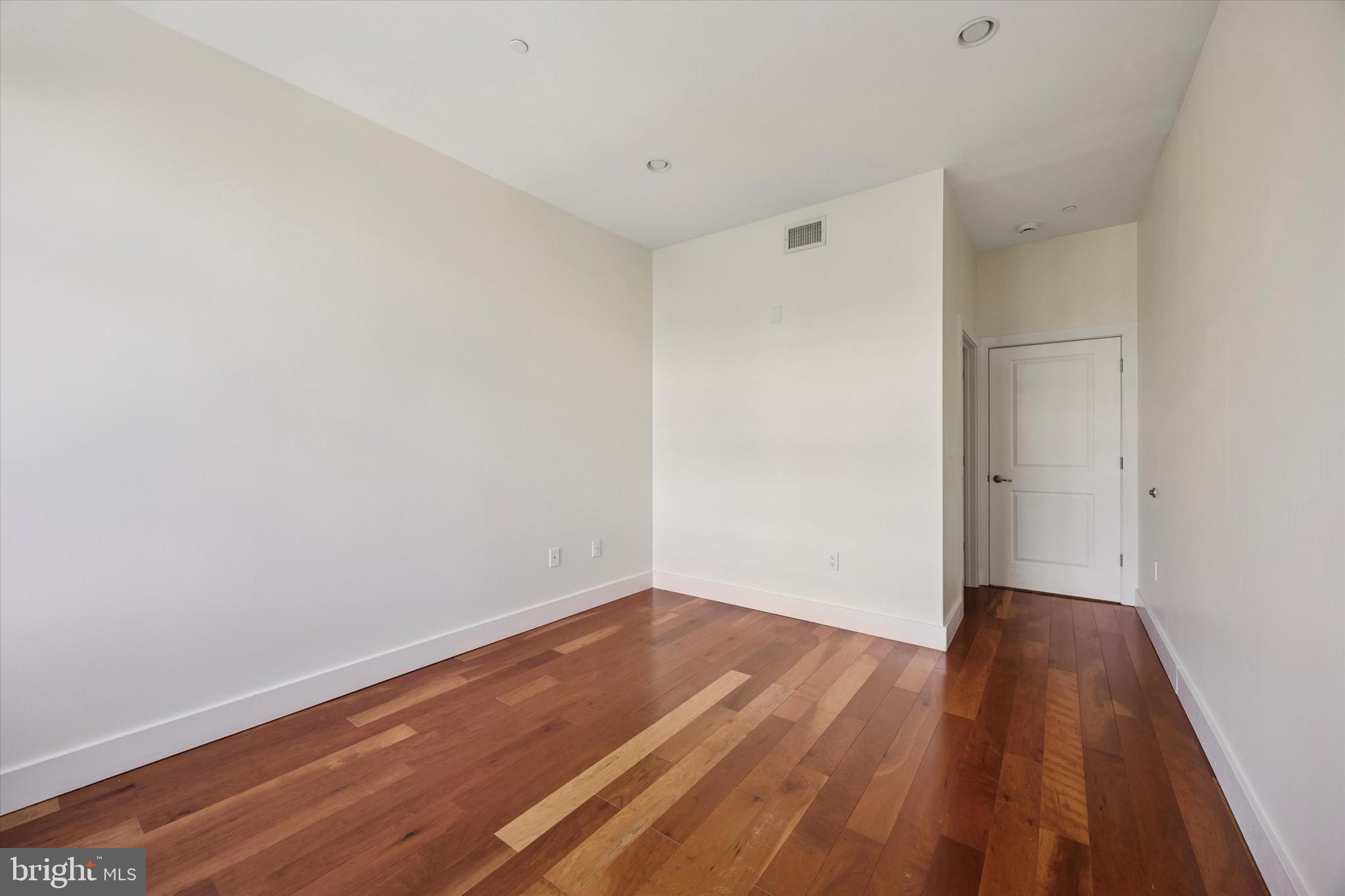 NORTHERN LIBERTIES - Residential Lease
