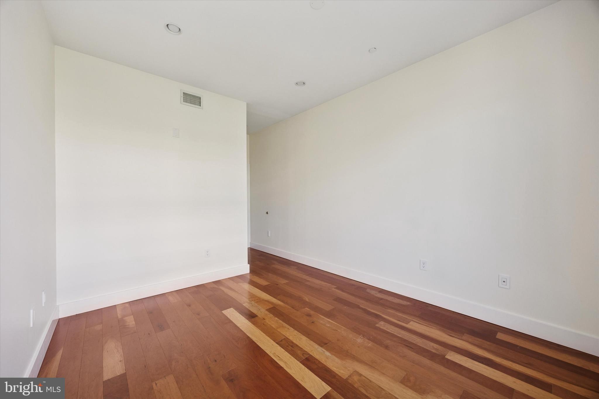 NORTHERN LIBERTIES - Residential Lease