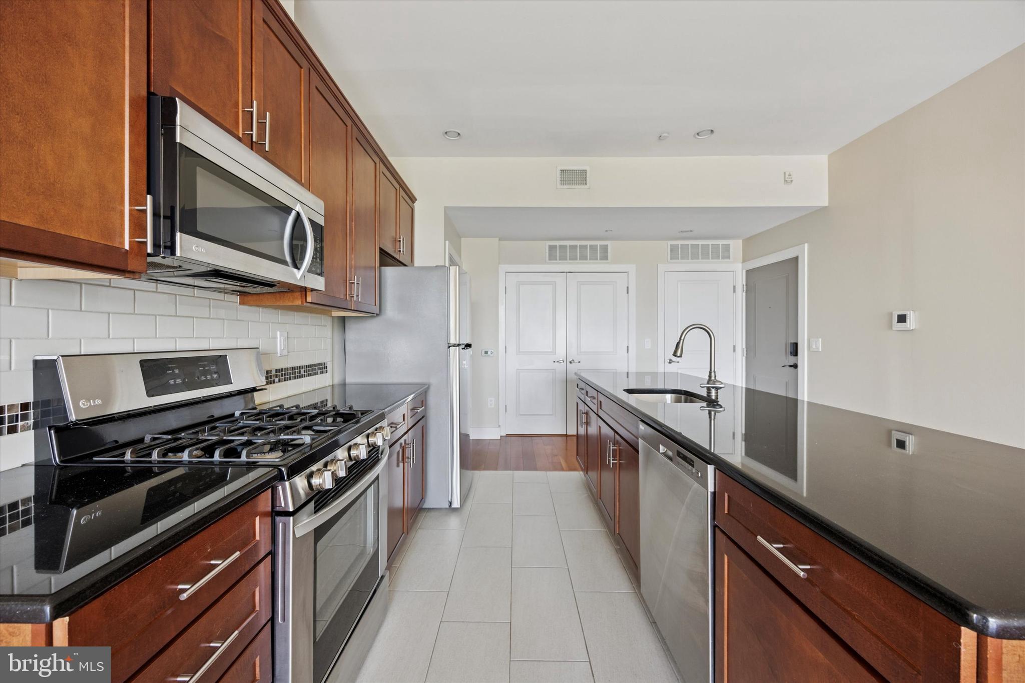 NORTHERN LIBERTIES - Residential Lease