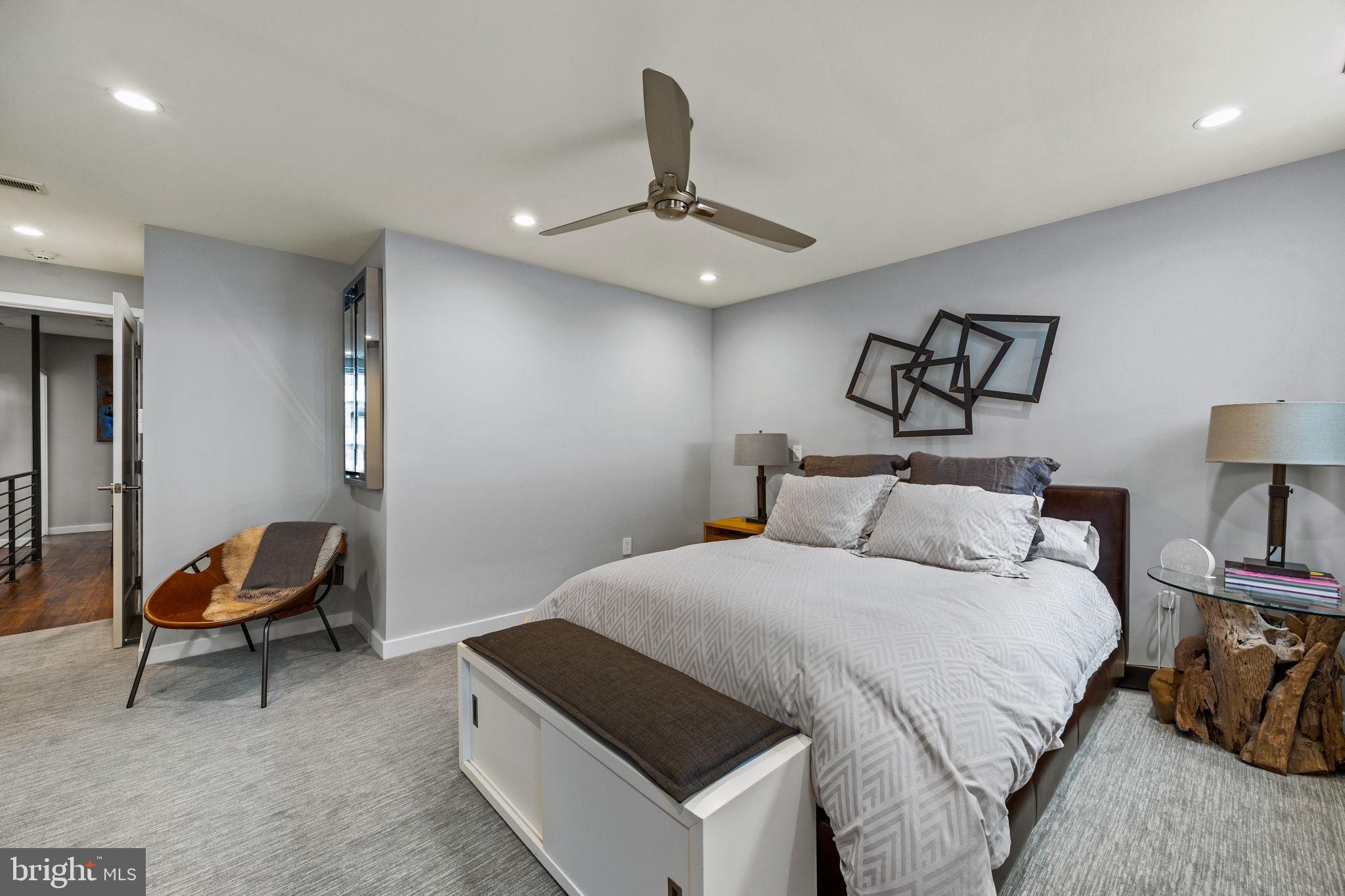 CENTER CITY - Residential