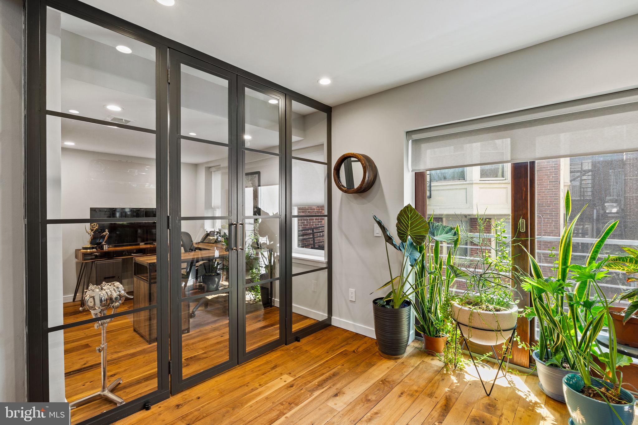 CENTER CITY - Residential