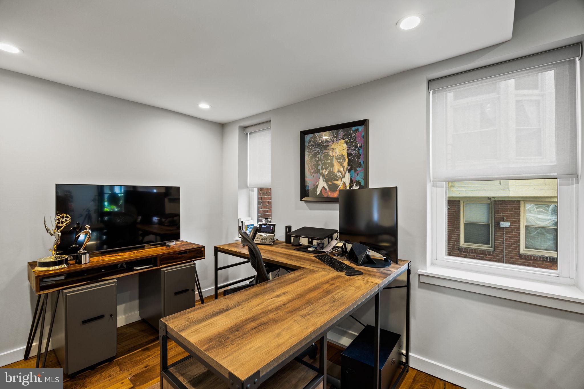 CENTER CITY - Residential