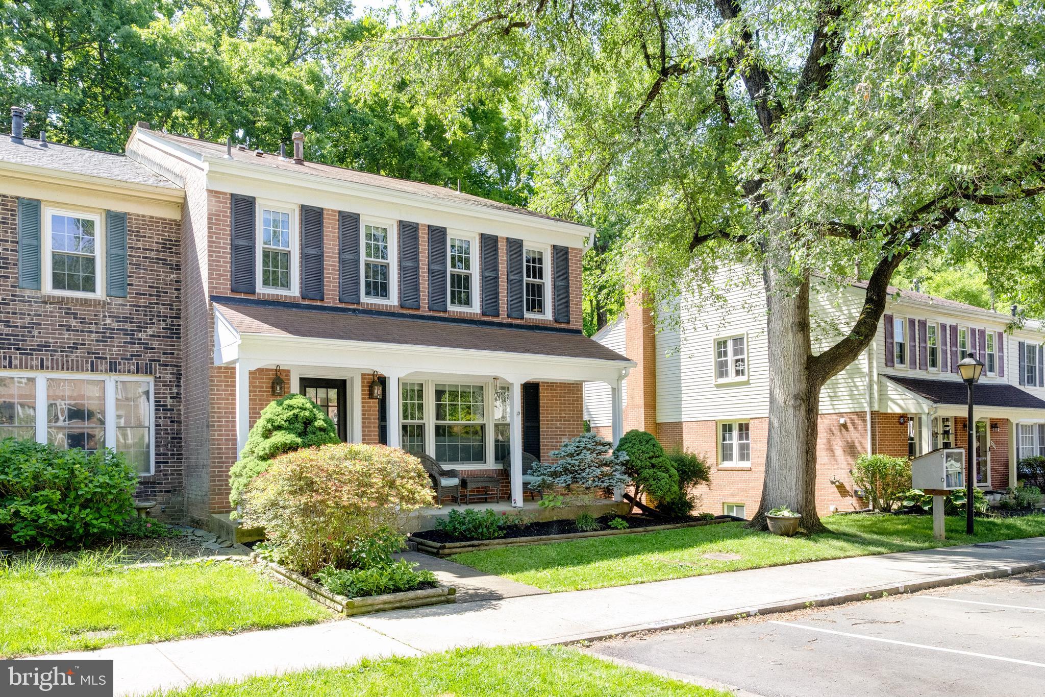 BURKE STATION SQUARE - Residential