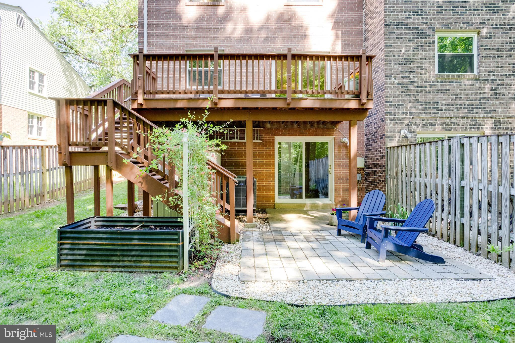 BURKE STATION SQUARE - Residential