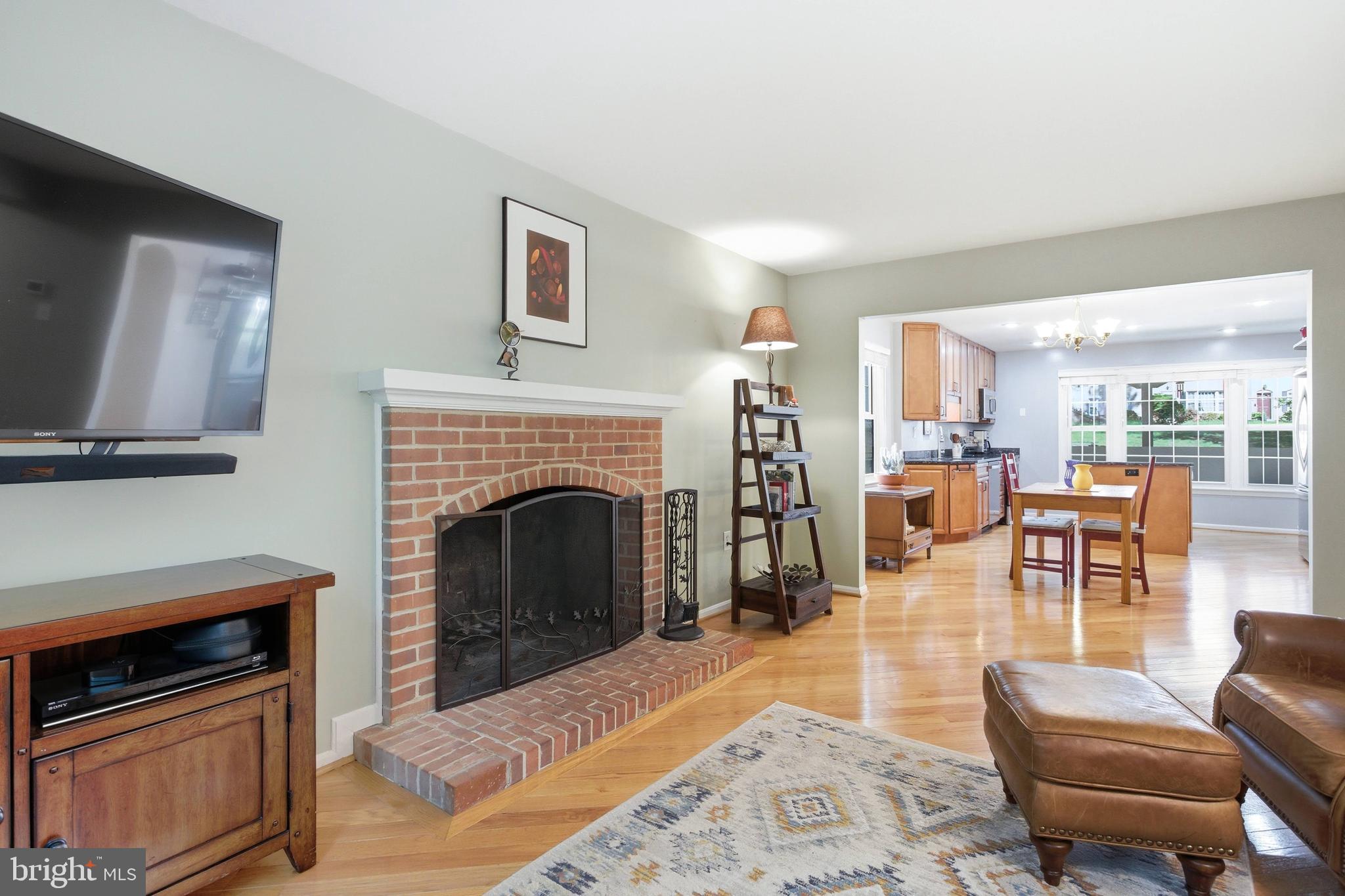 BURKE STATION SQUARE - Residential
