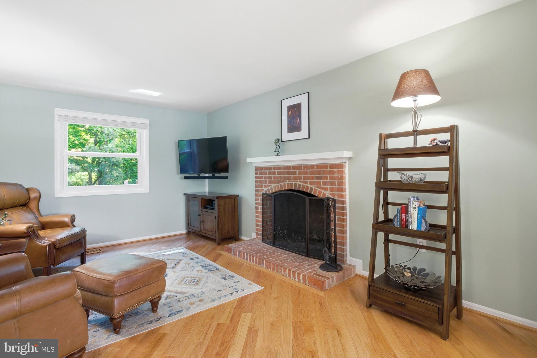 BURKE STATION SQUARE - Residential