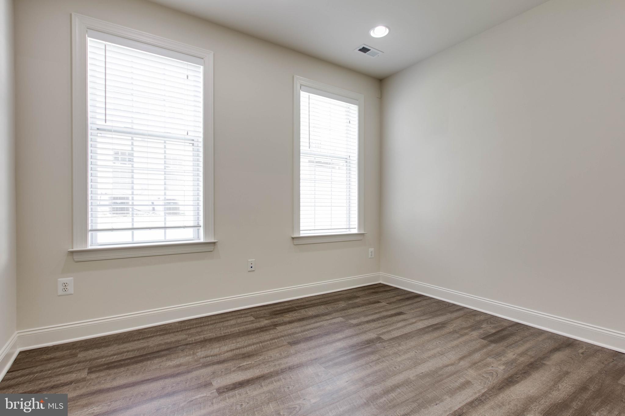 THE ENCLAVE AT ARUNDEL PRESERVE - Residential Lease