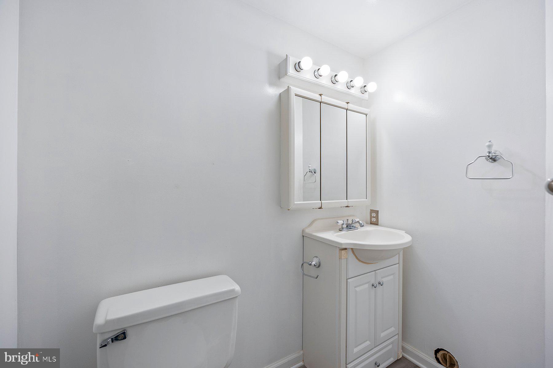 VILLAGE OF HICKORY RIDGE - Residential