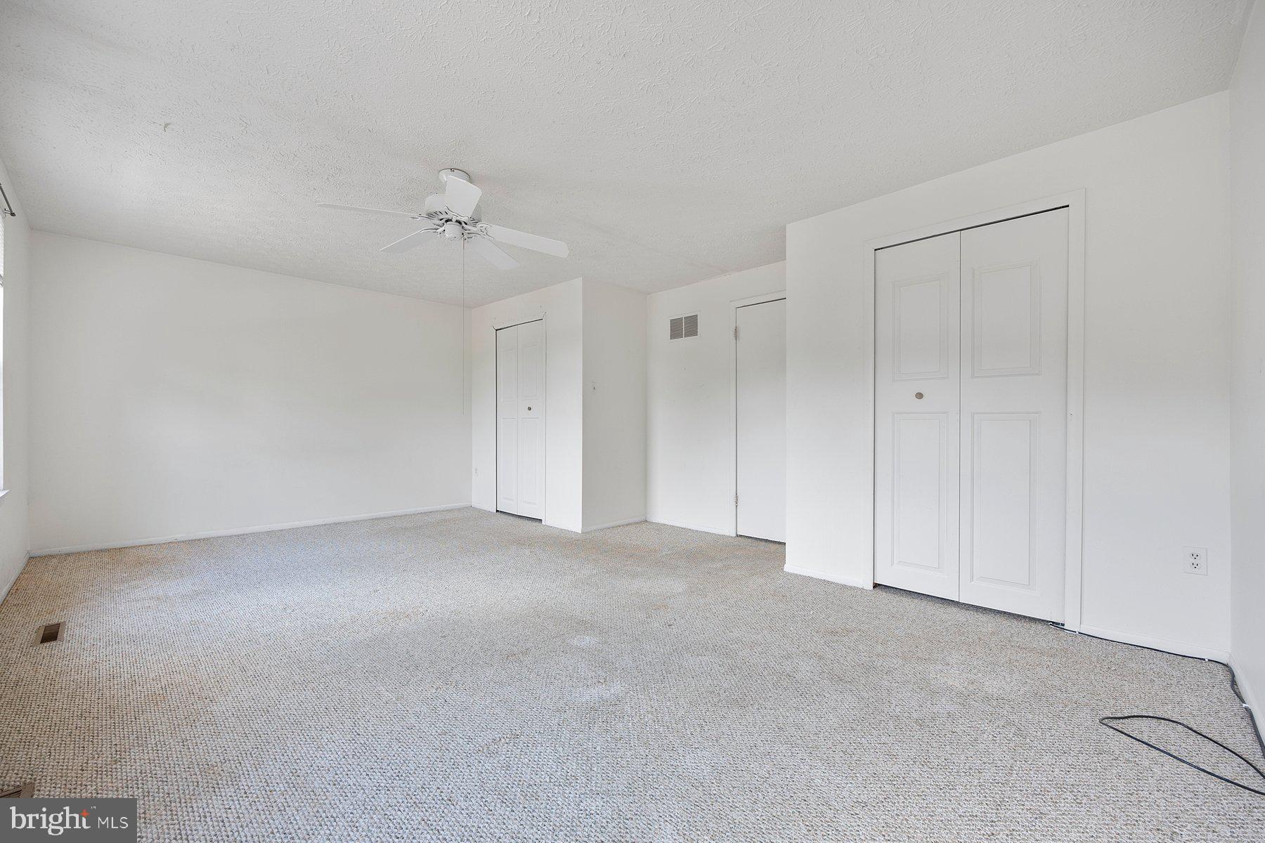 VILLAGE OF HICKORY RIDGE - Residential