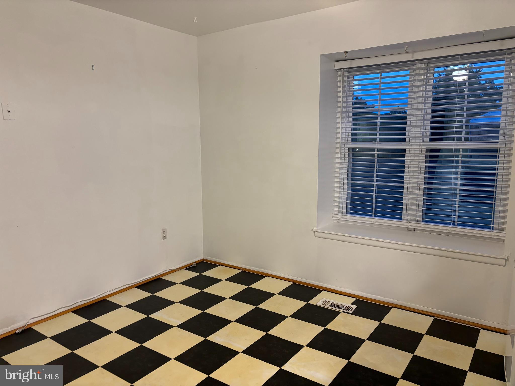 VILLAGE OF HICKORY RIDGE - Residential