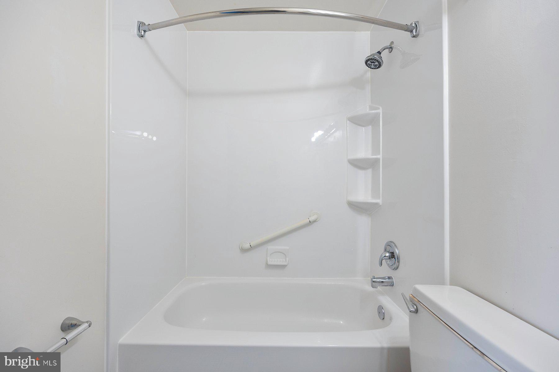 VILLAGE OF HICKORY RIDGE - Residential