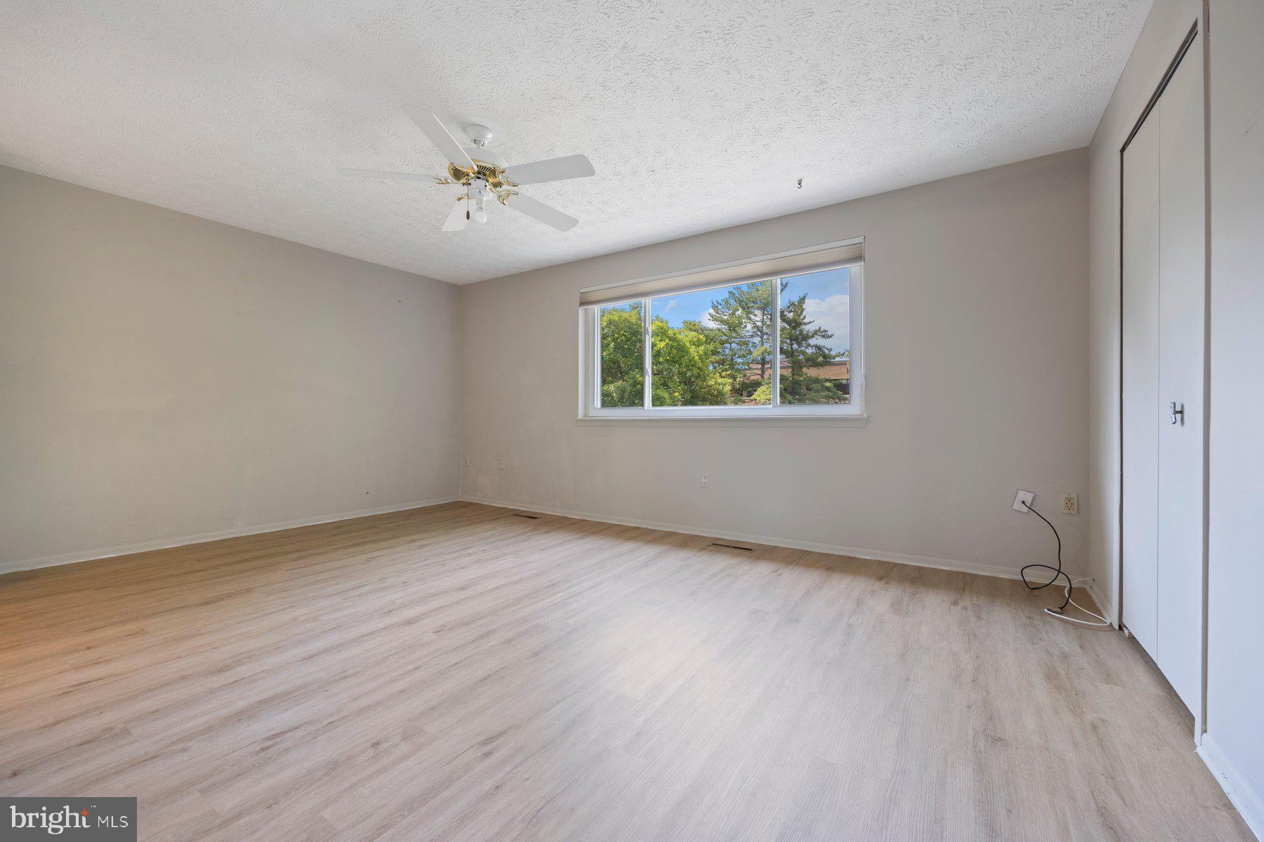 VILLAGE OF HICKORY RIDGE - Residential