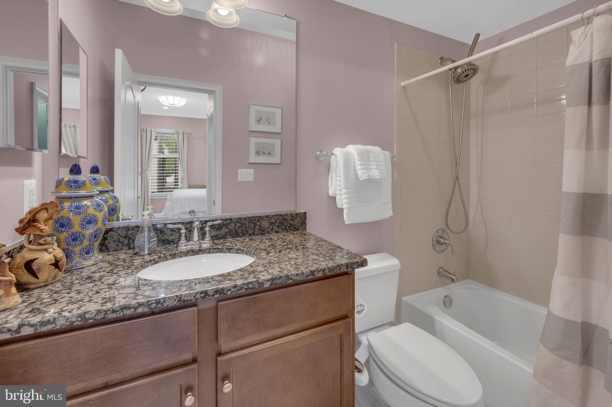 OLD TOWN ALEXANDRIA - Residential Lease