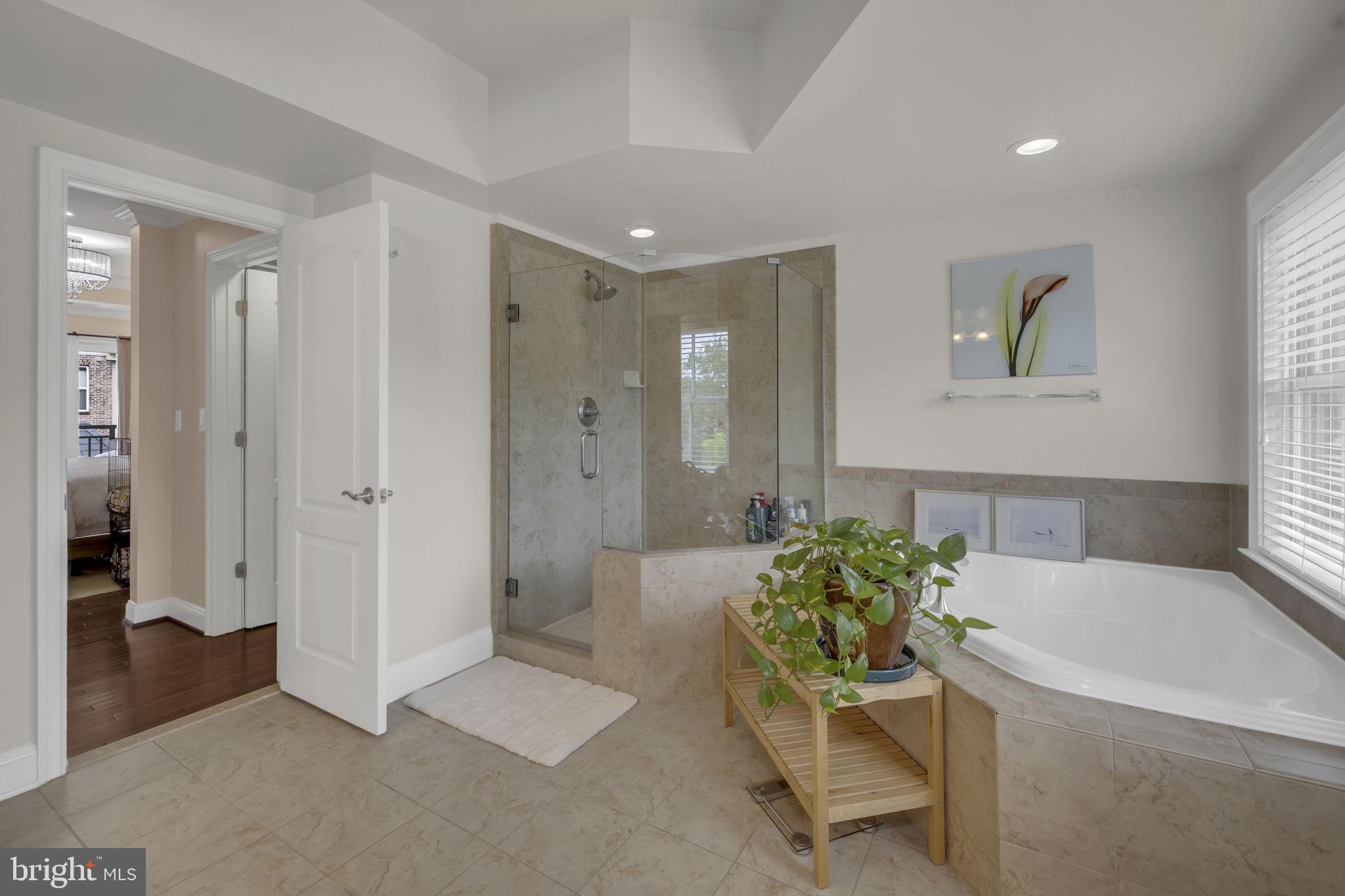 OLD TOWN ALEXANDRIA - Residential Lease