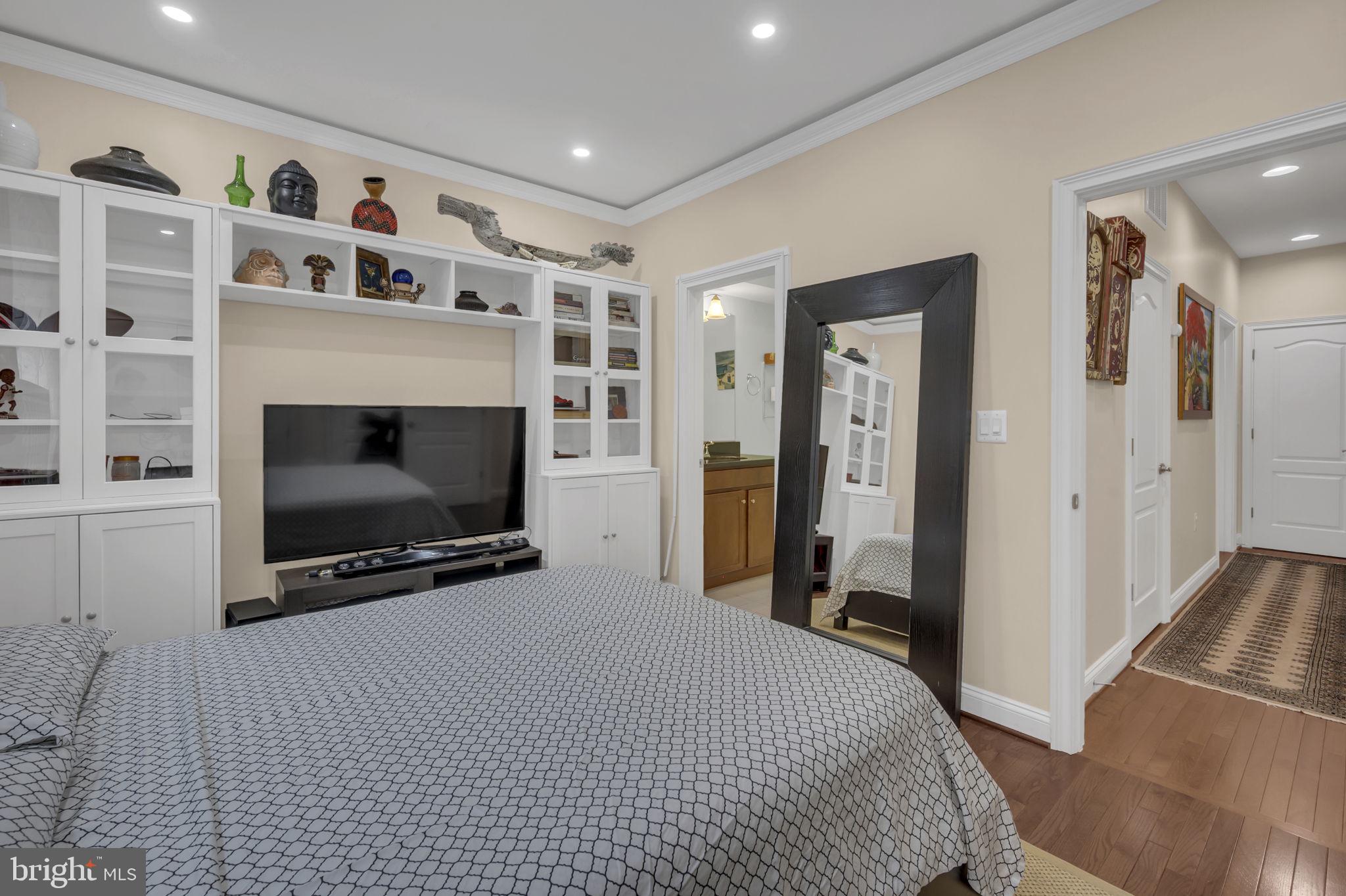 OLD TOWN ALEXANDRIA - Residential Lease