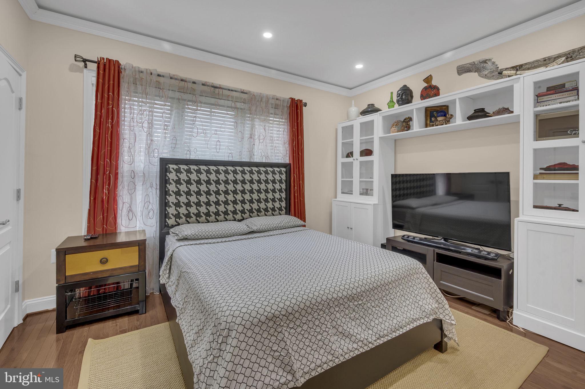 OLD TOWN ALEXANDRIA - Residential Lease