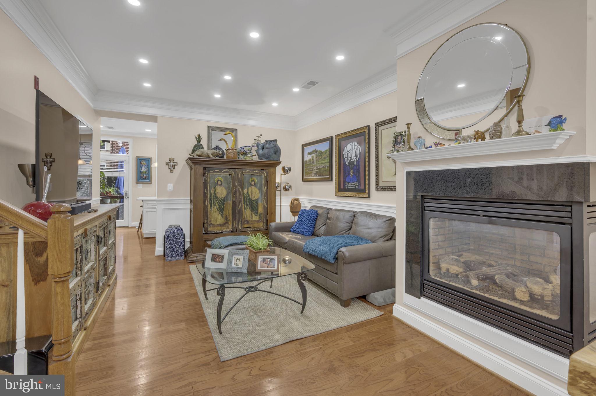 OLD TOWN ALEXANDRIA - Residential Lease