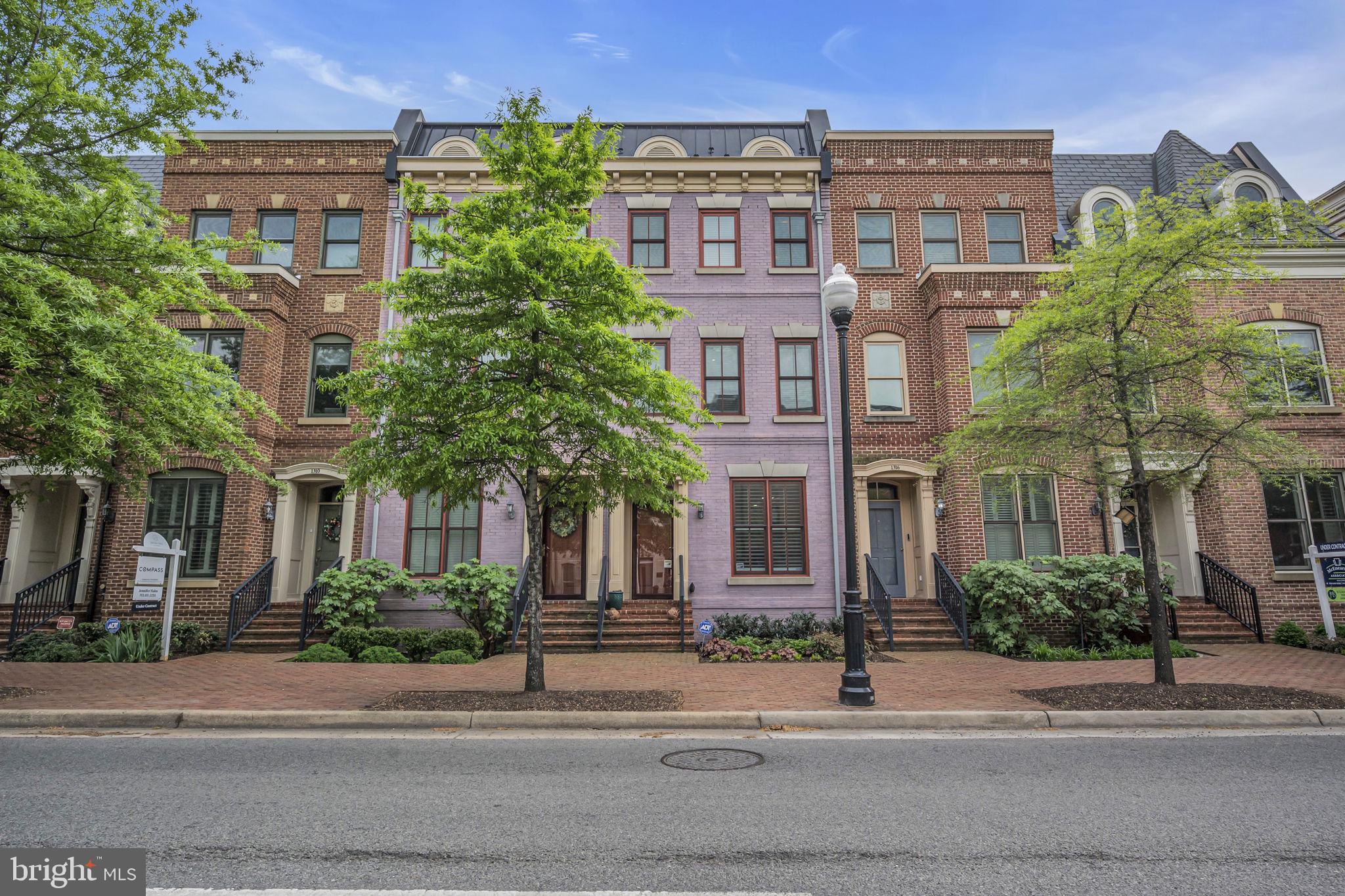 OLD TOWN ALEXANDRIA - Residential Lease