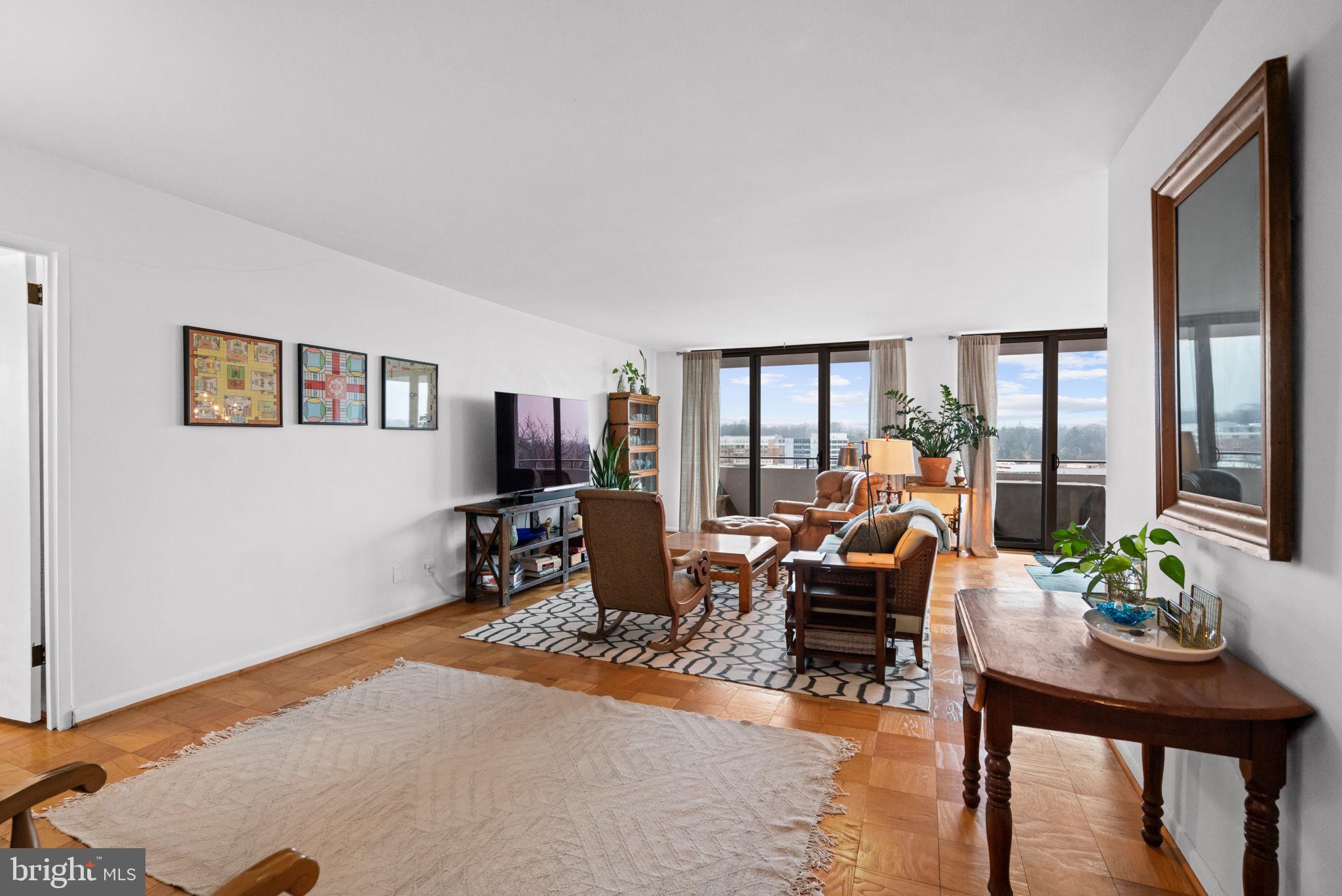 5101 RIVER ROAD 901