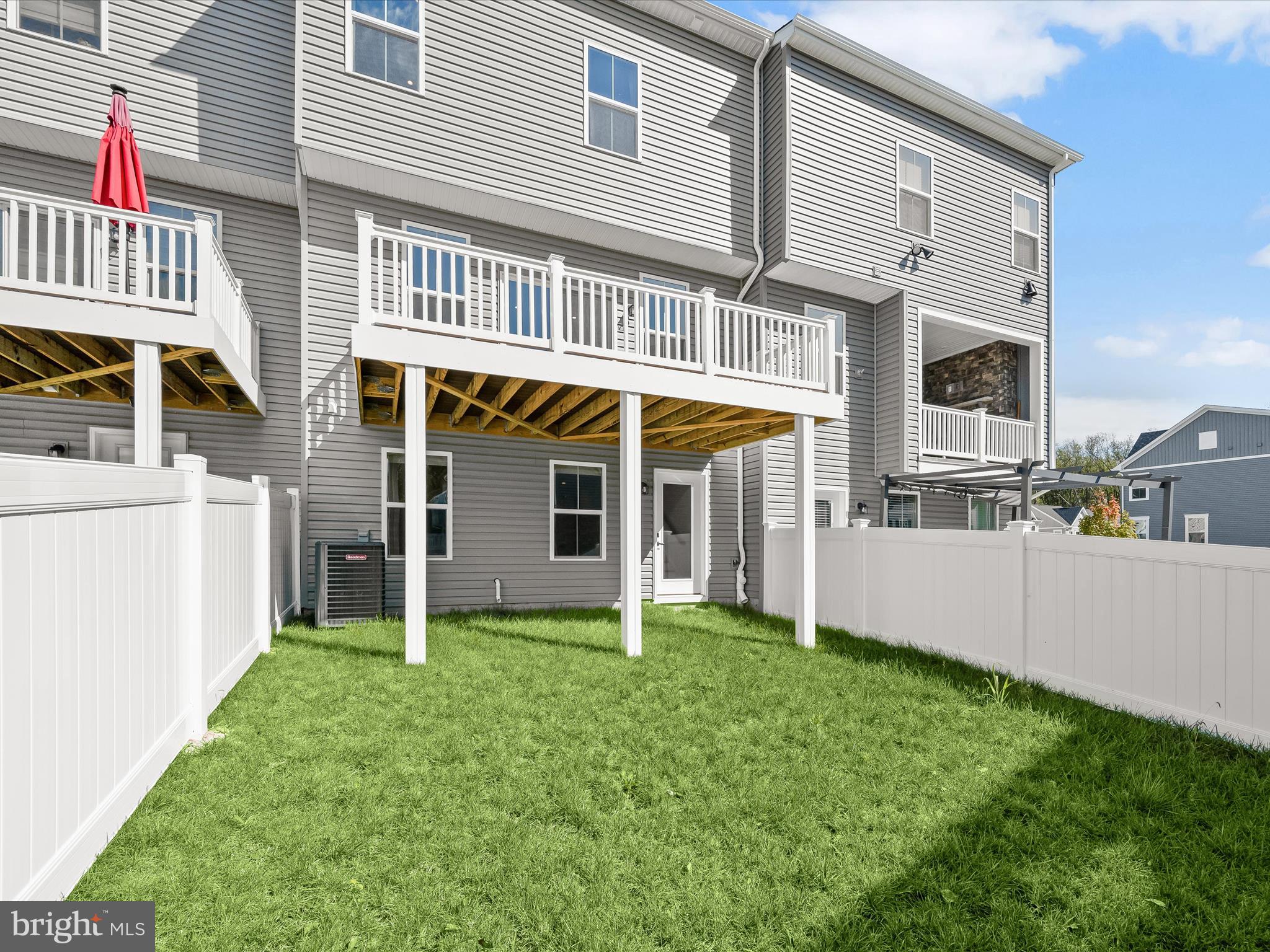 WELLINGTON FARMS - Residential