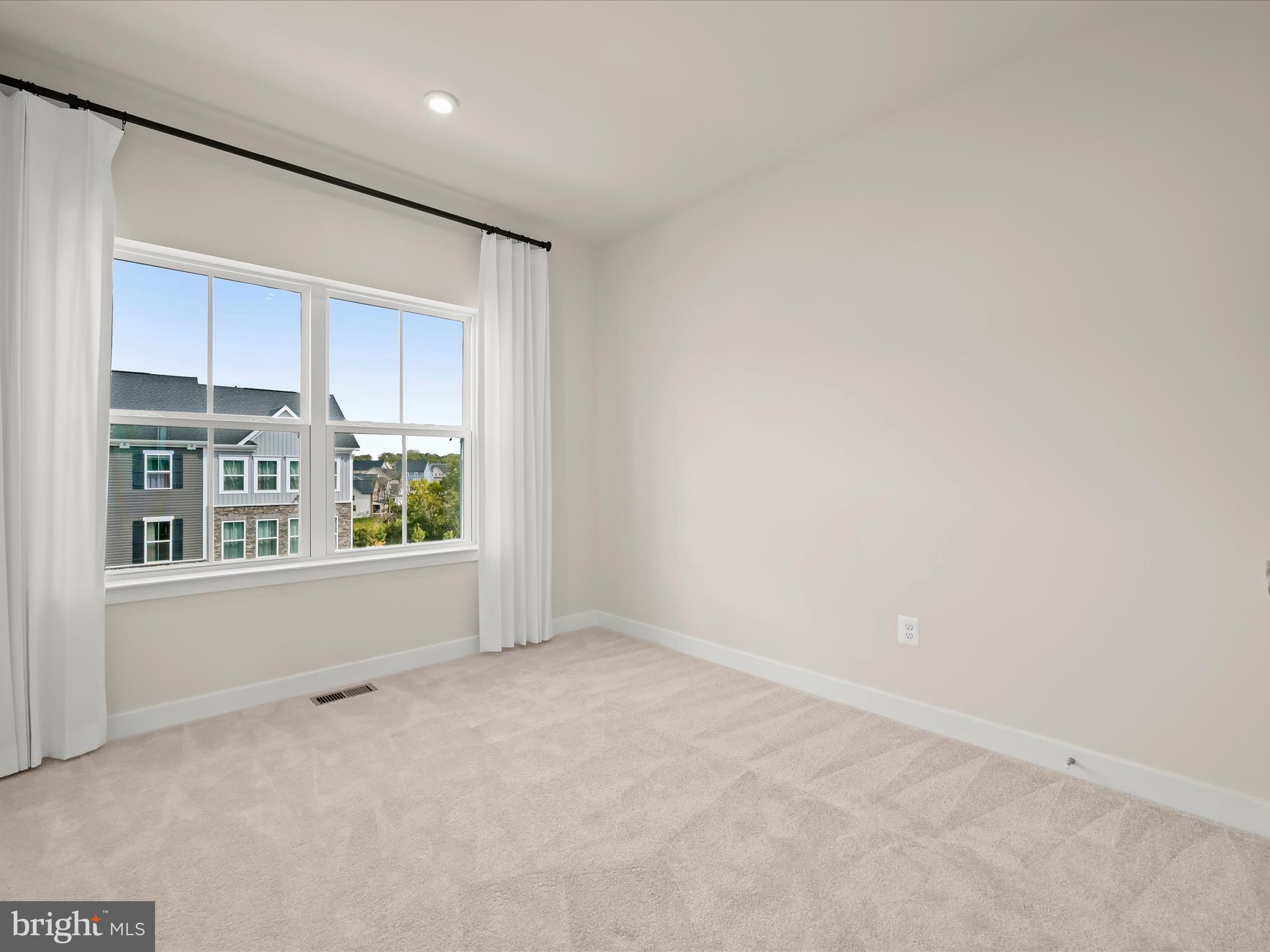 WELLINGTON FARMS - Residential