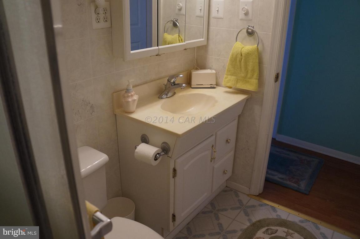 BAYSIDE KEYS - Residential