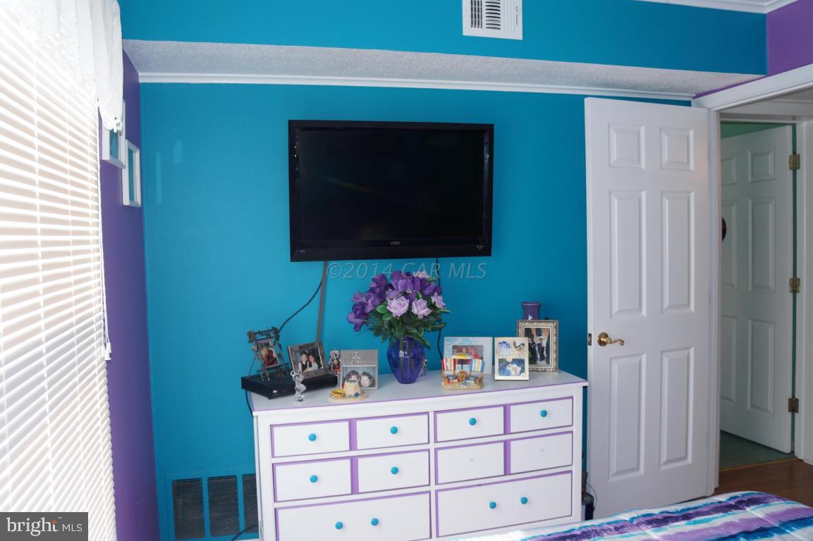 BAYSIDE KEYS - Residential