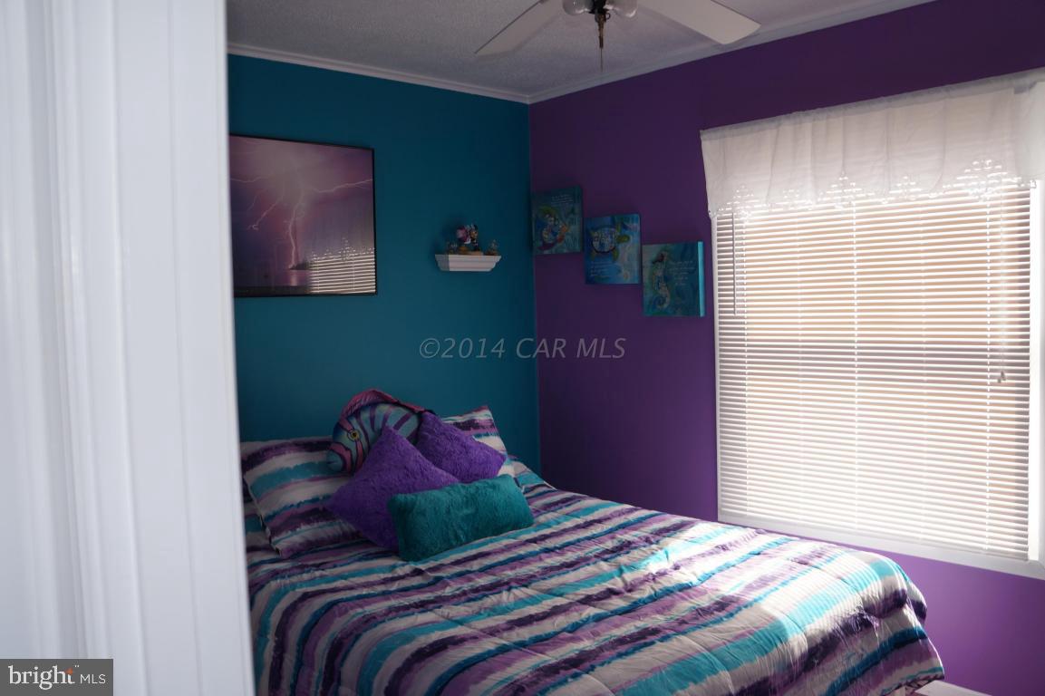 BAYSIDE KEYS - Residential