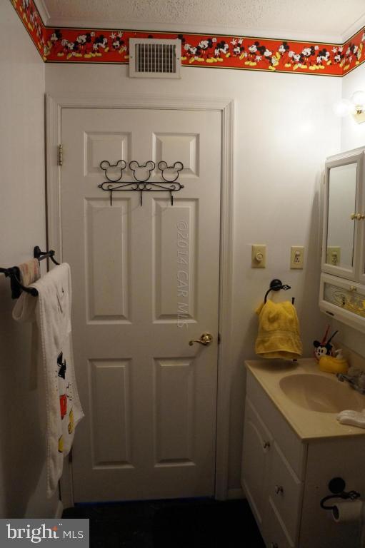 BAYSIDE KEYS - Residential