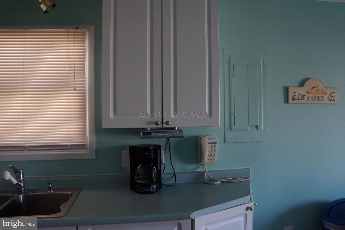 BAYSIDE KEYS - Residential