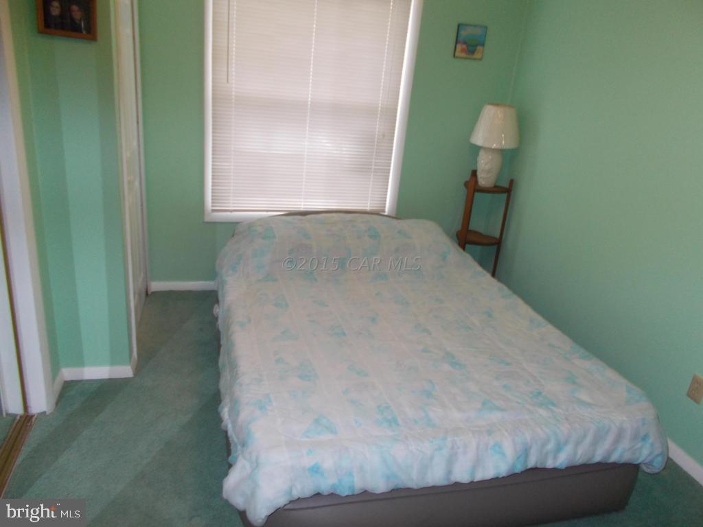 BAYSIDE KEYS - Residential