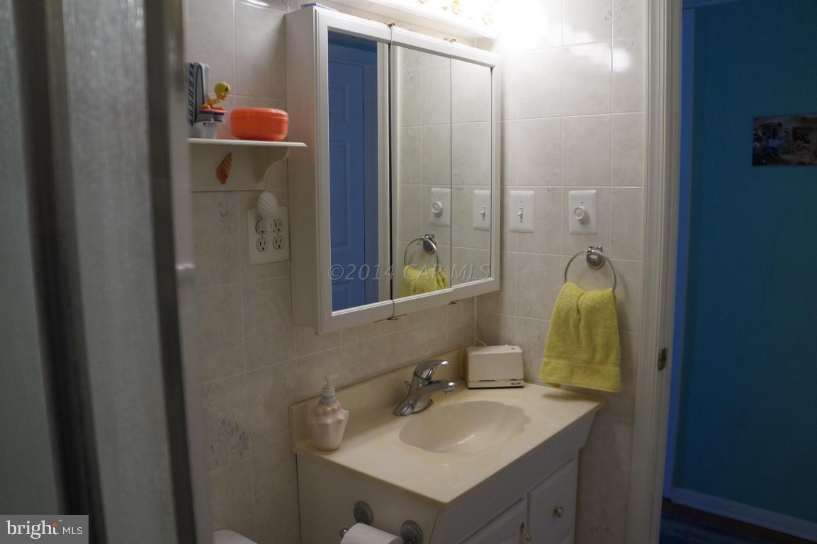 BAYSIDE KEYS - Residential