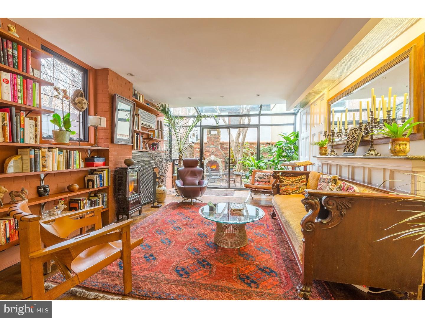 RITTENHOUSE SQUARE - Residential Income