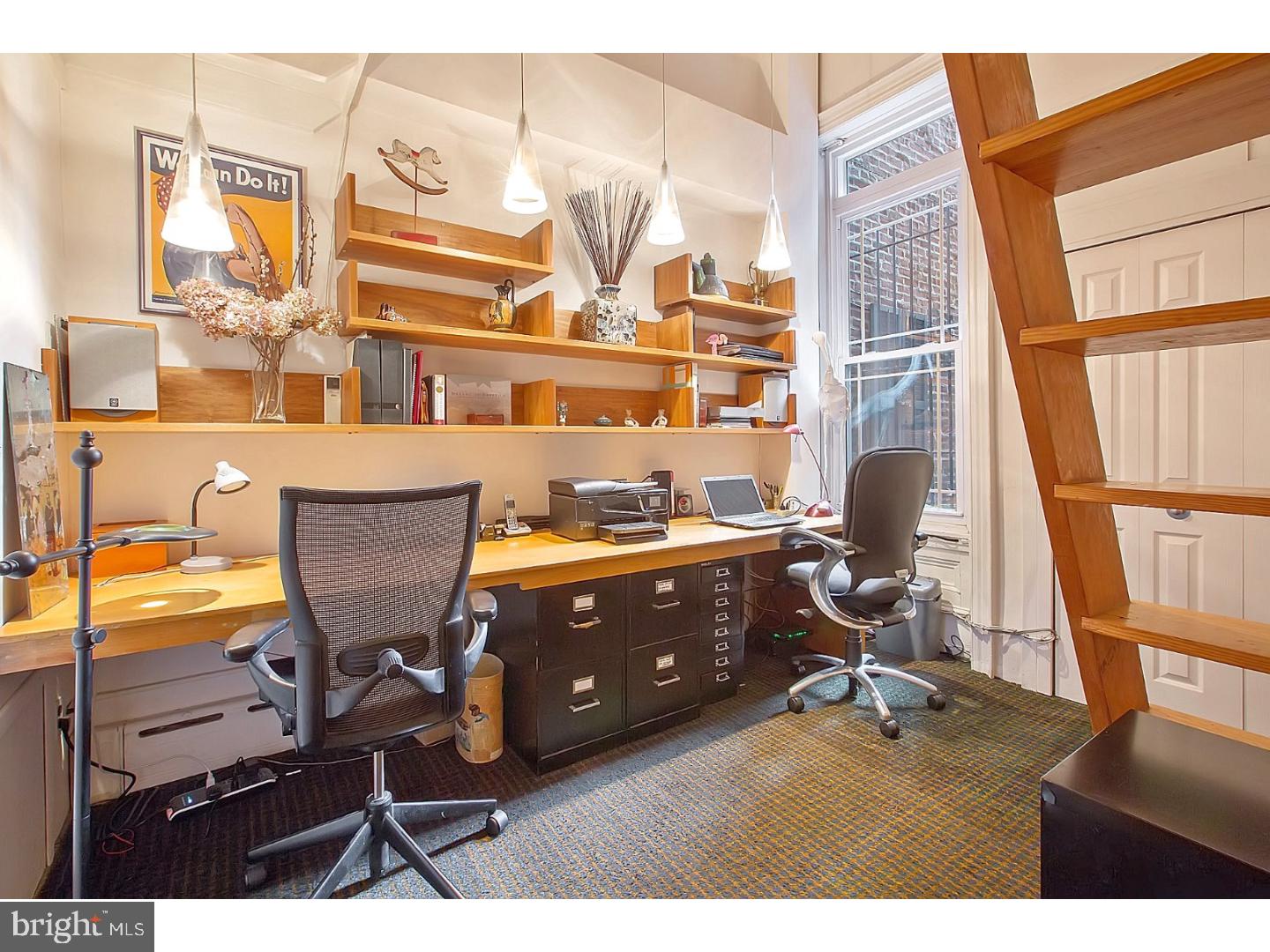 RITTENHOUSE SQUARE - Residential Income