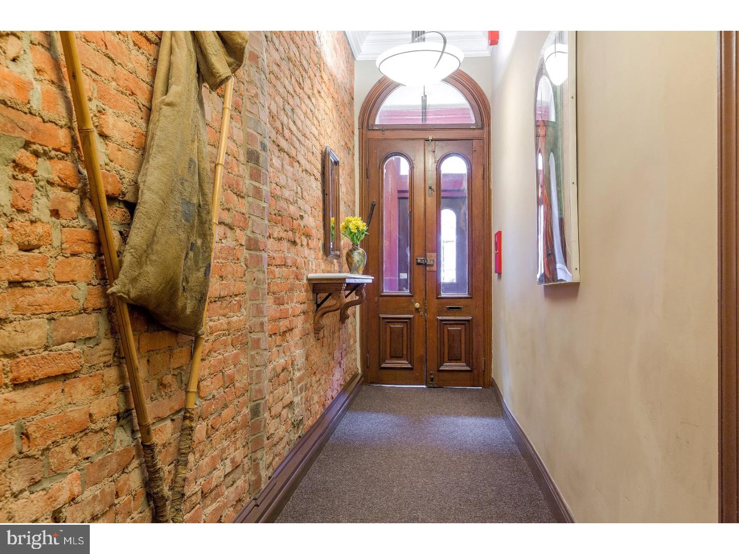 RITTENHOUSE SQUARE - Residential Income