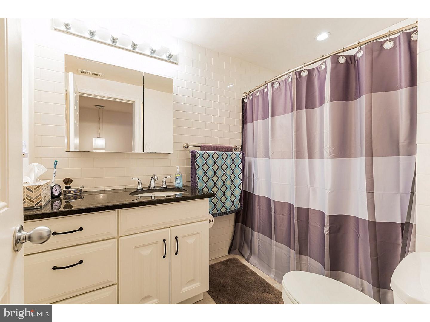 RITTENHOUSE SQUARE - Residential Income