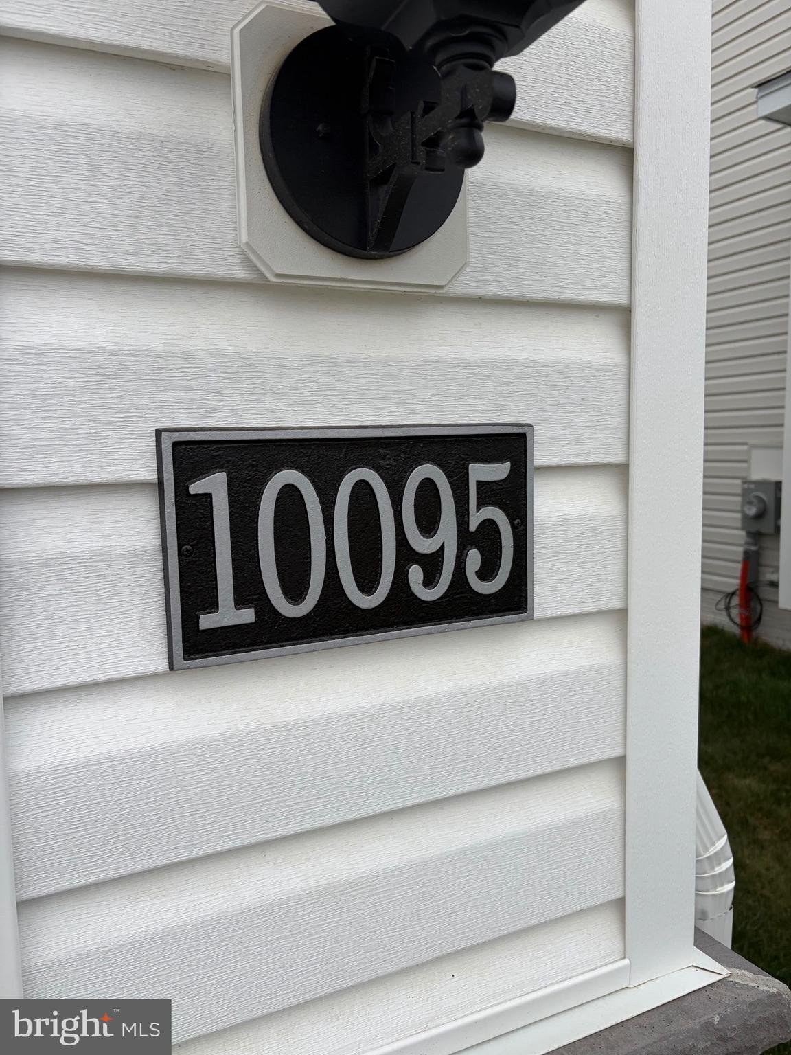 10095 SHENANDOAH LANE