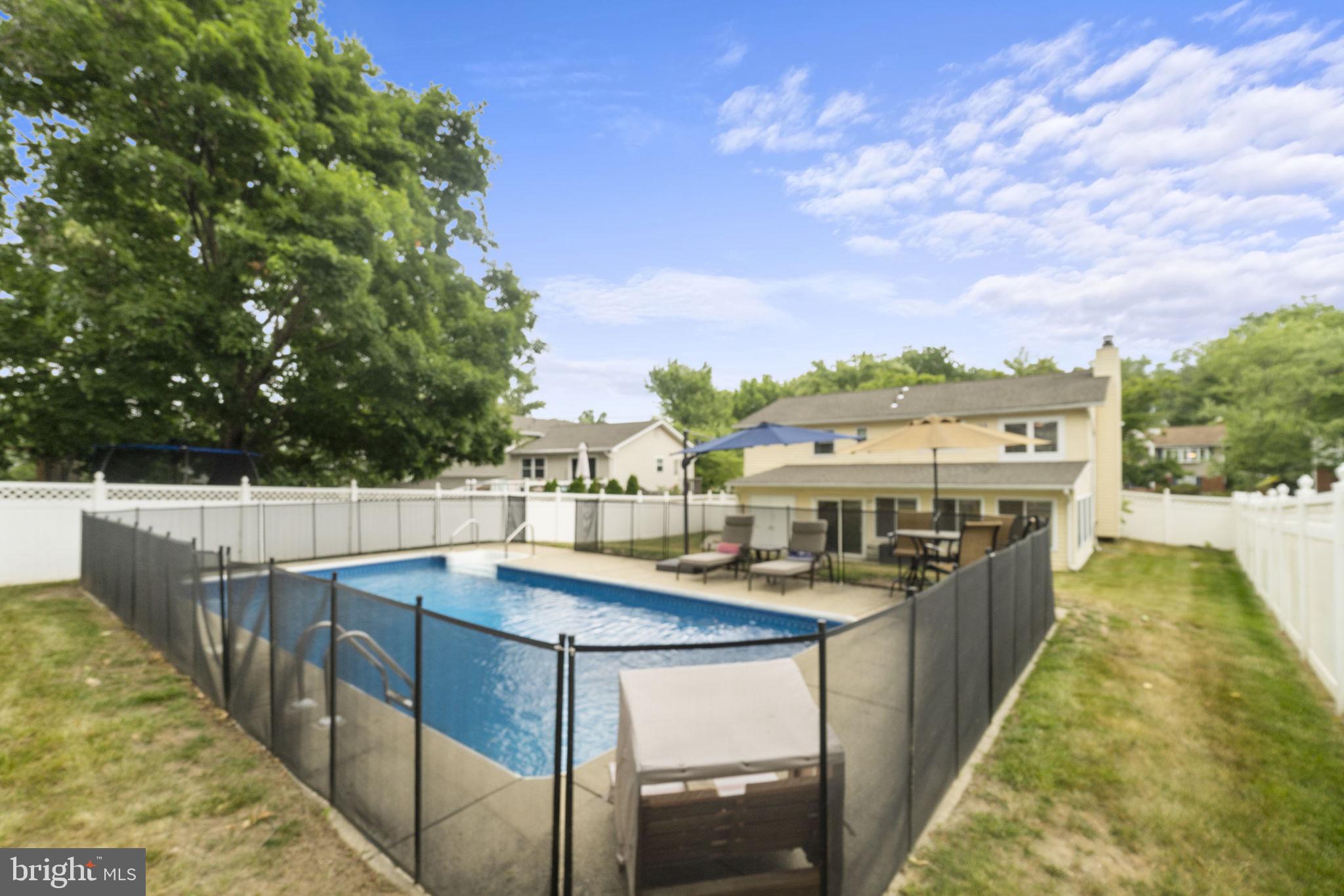 SPRIGGS COVE - Residential